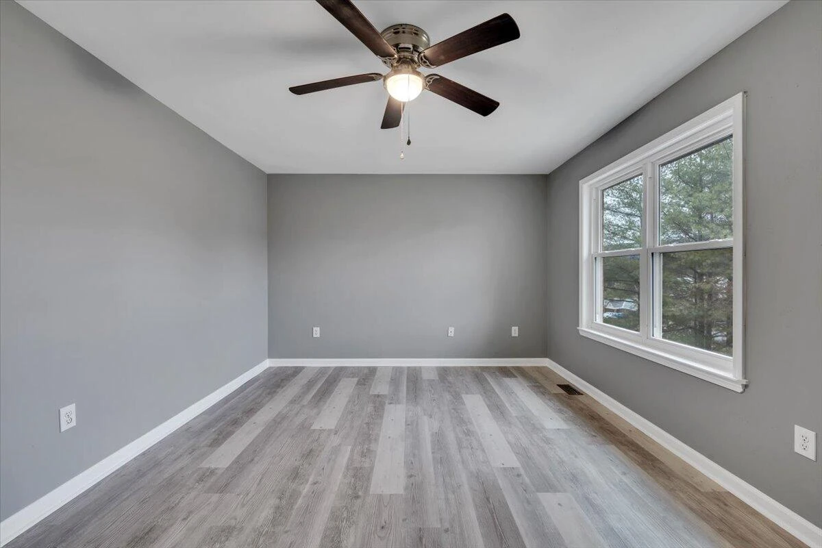 1709 Ellis CT - Photo 14