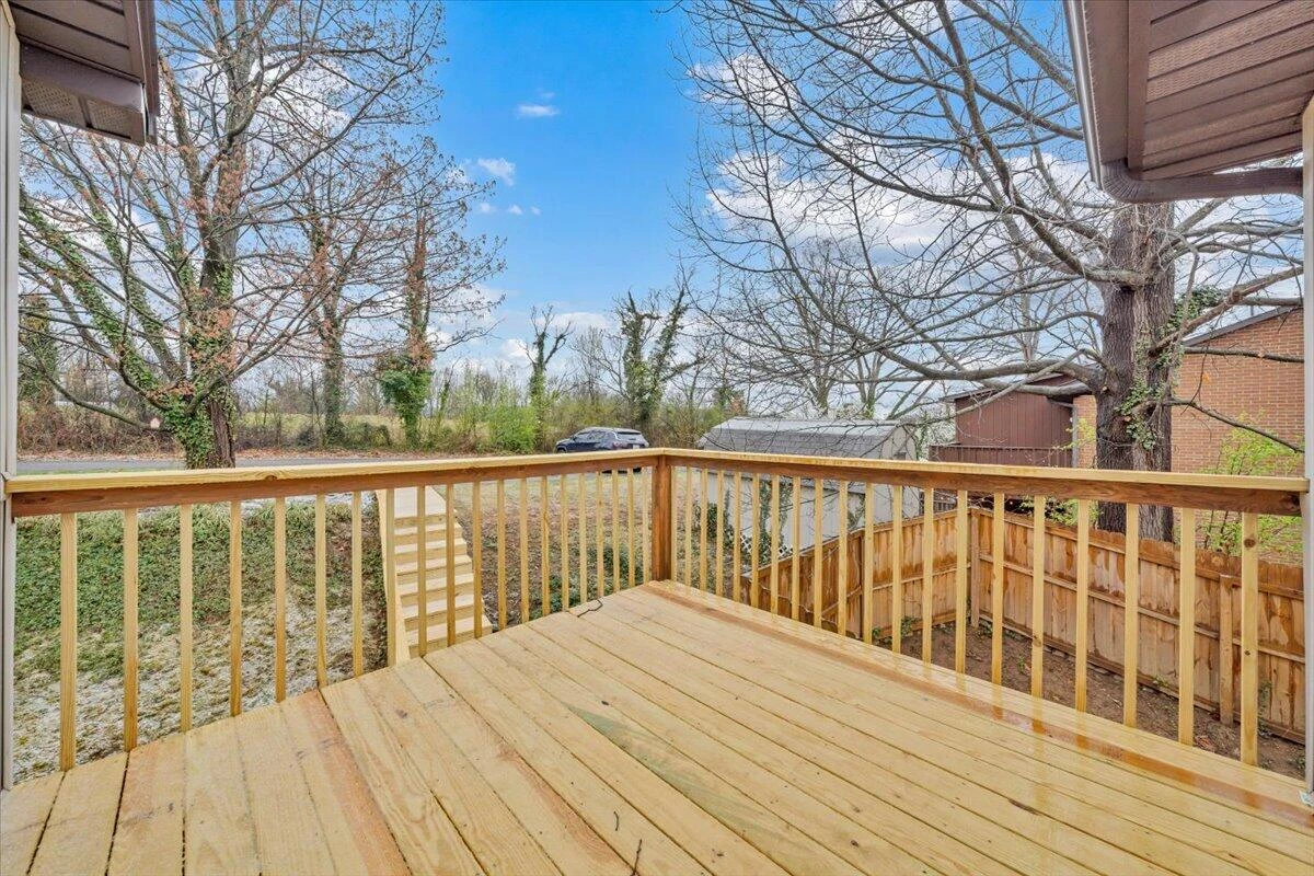 1709 Ellis CT - Photo 19