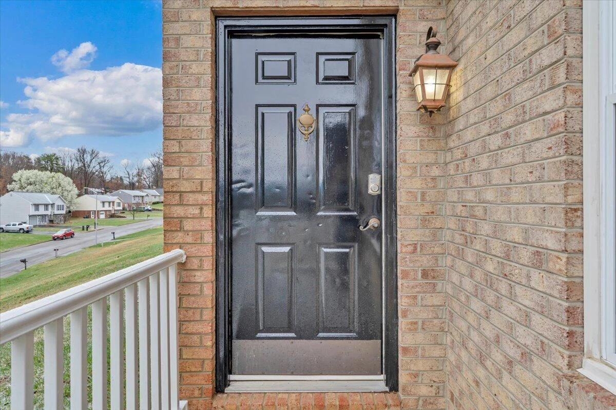 1709 Ellis CT - Photo 2