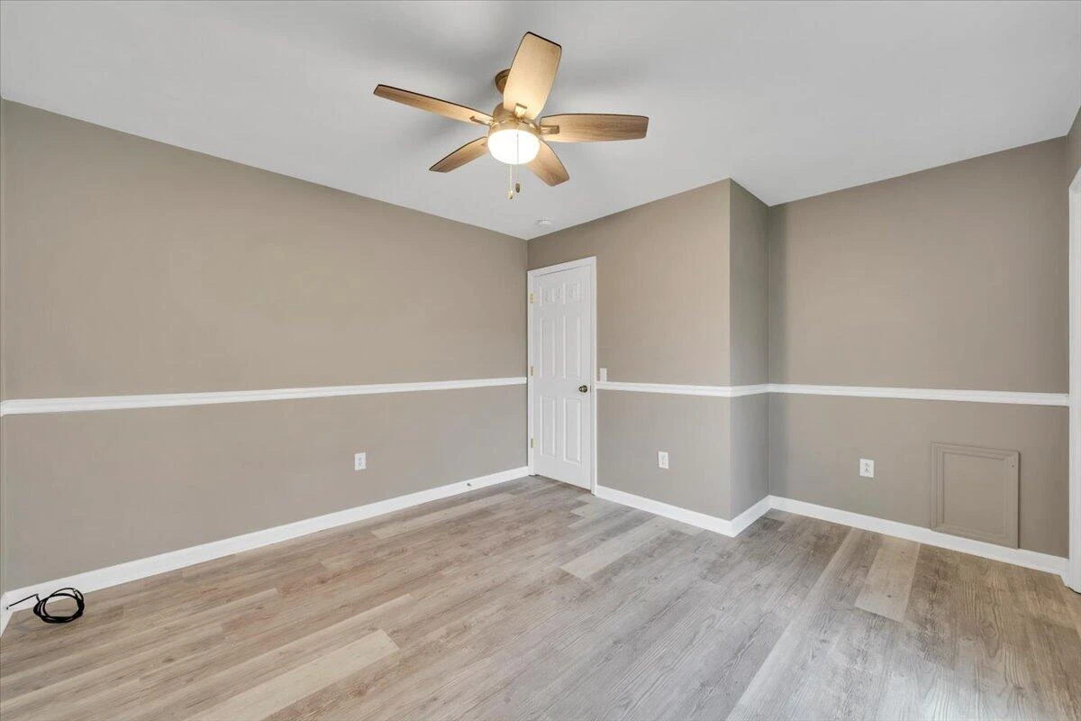 1709 Ellis CT - Photo 20