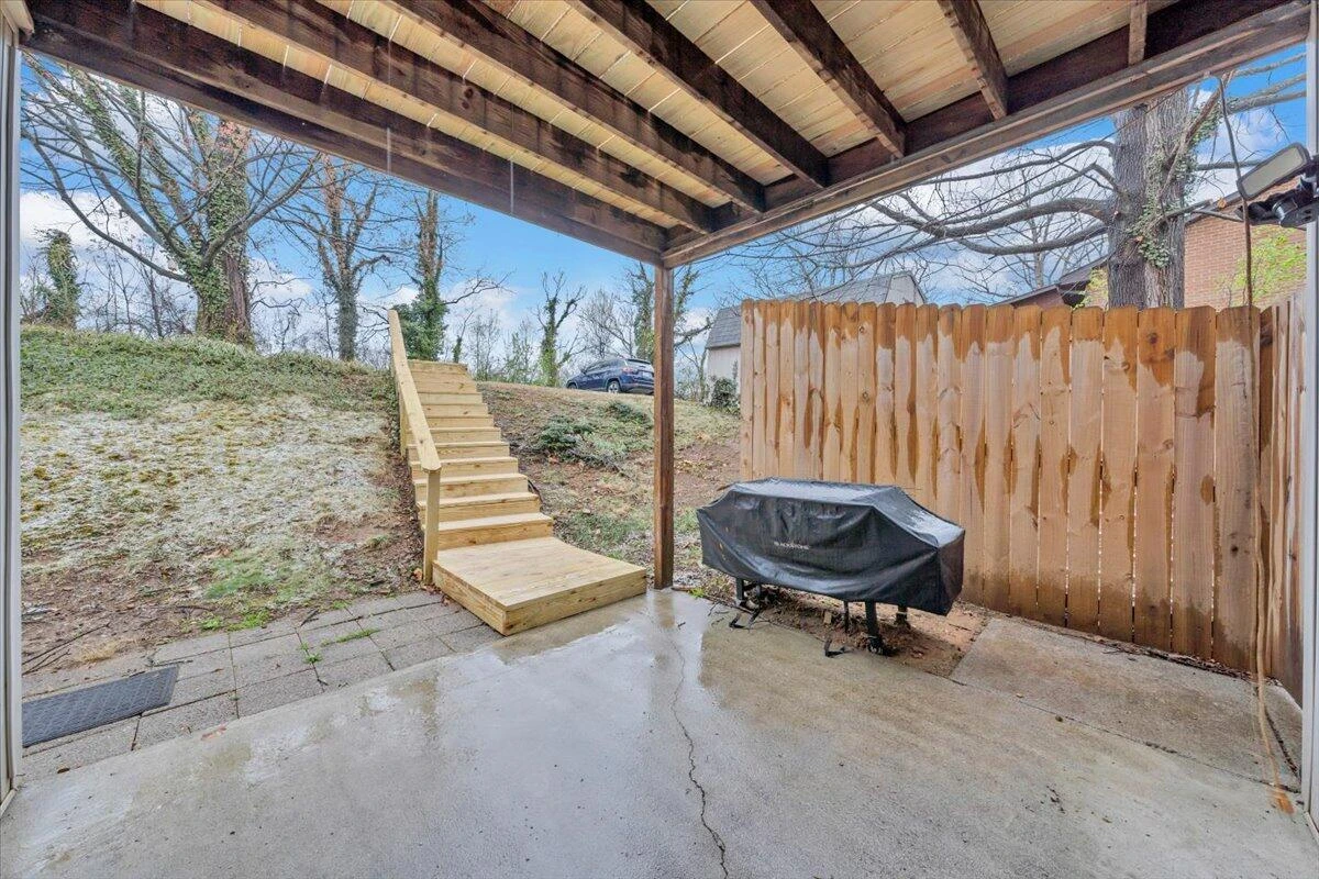 1709 Ellis CT - Photo 26