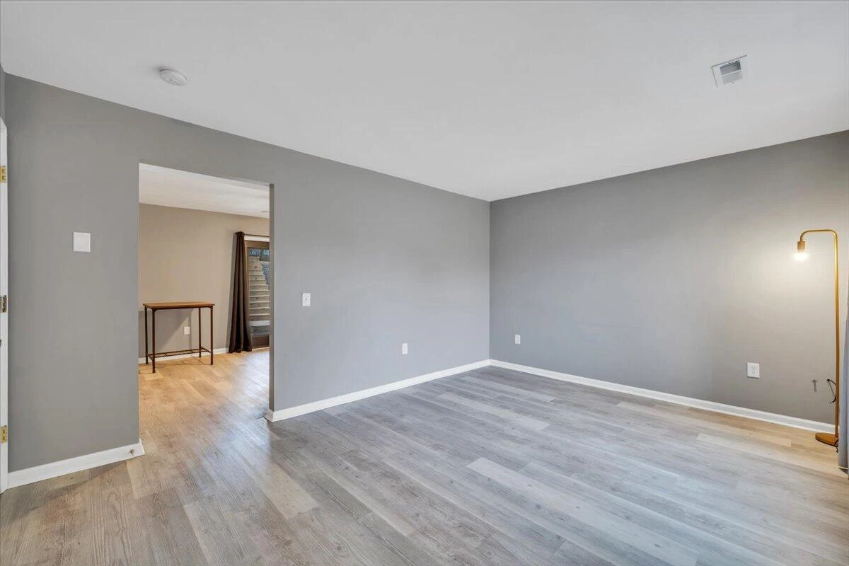 1709 Ellis CT - Photo 4