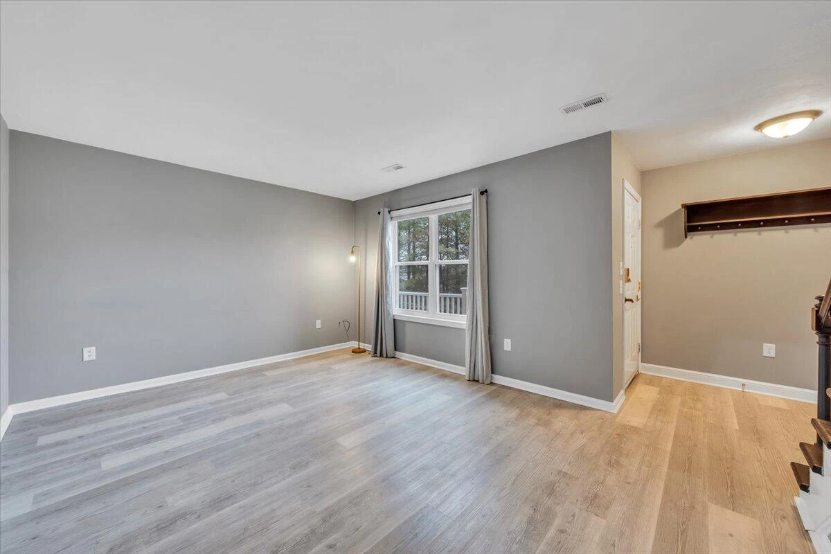 1709 Ellis CT - Photo 6