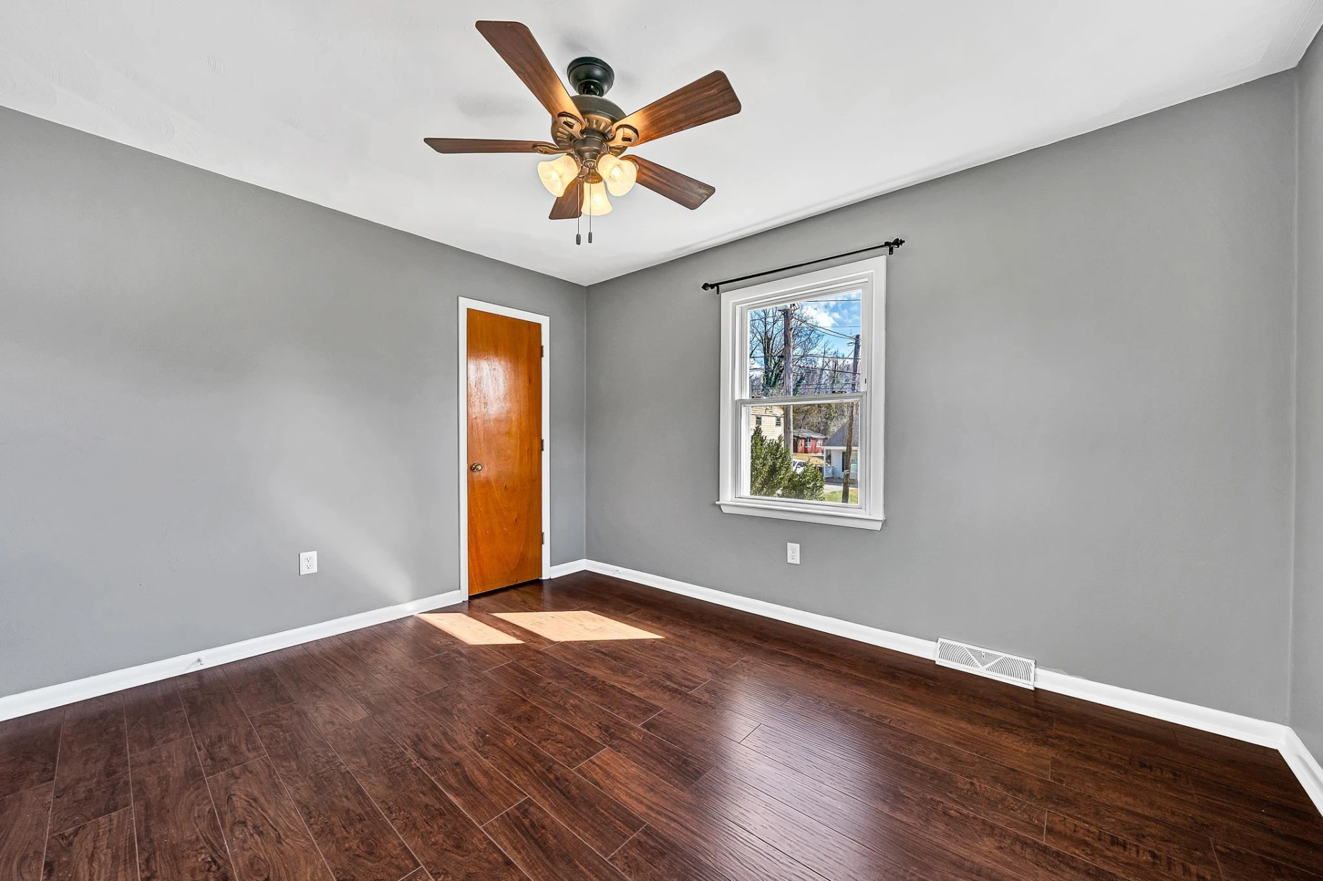 1378 Craig Robertson RD SE - Photo 11