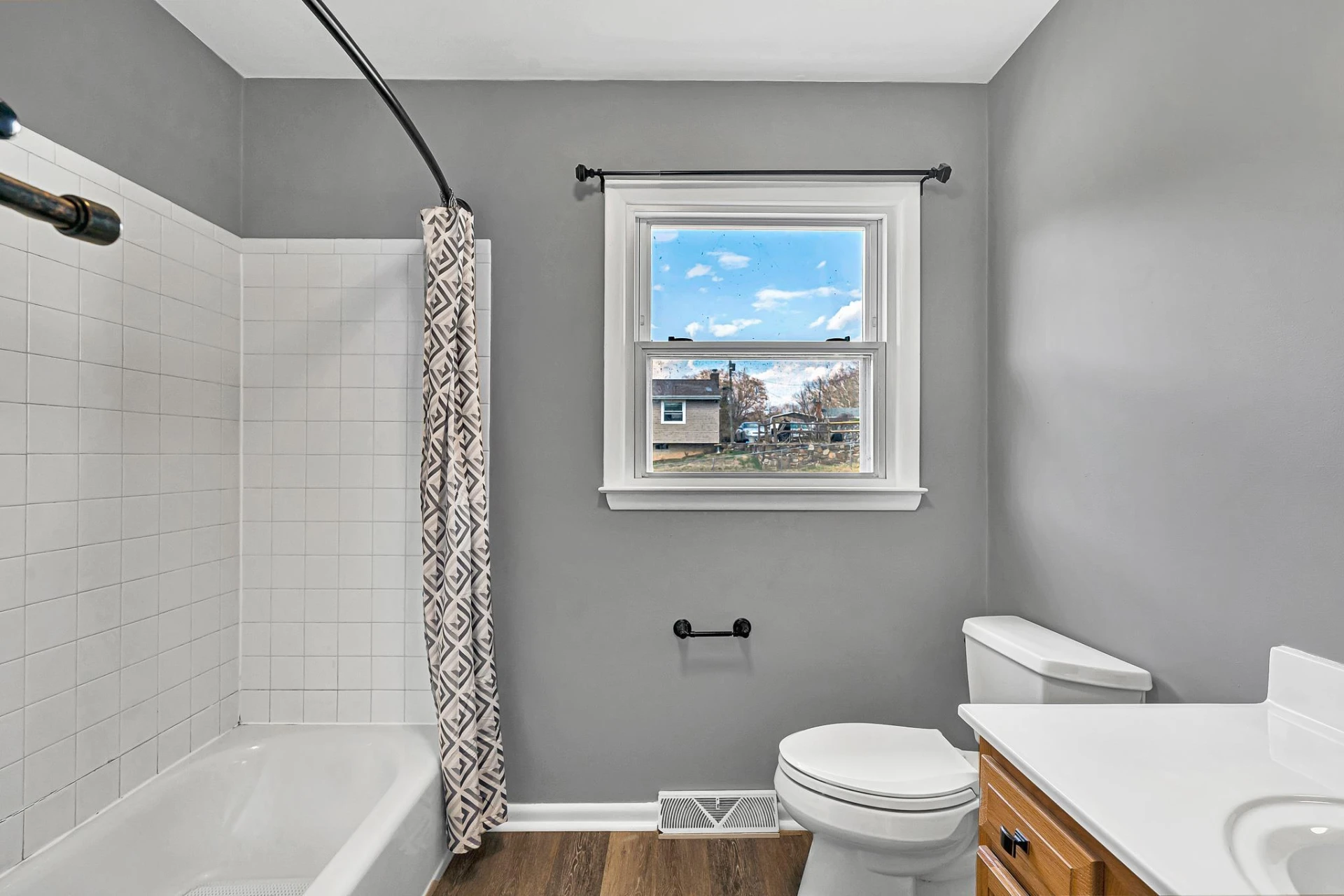 1378 Craig Robertson RD SE - Photo 9