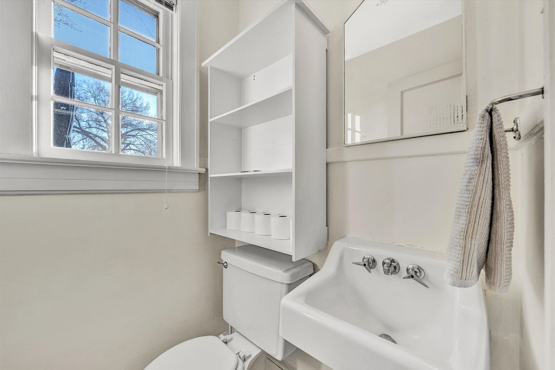 3339 Collingwood ST NE - Photo 17