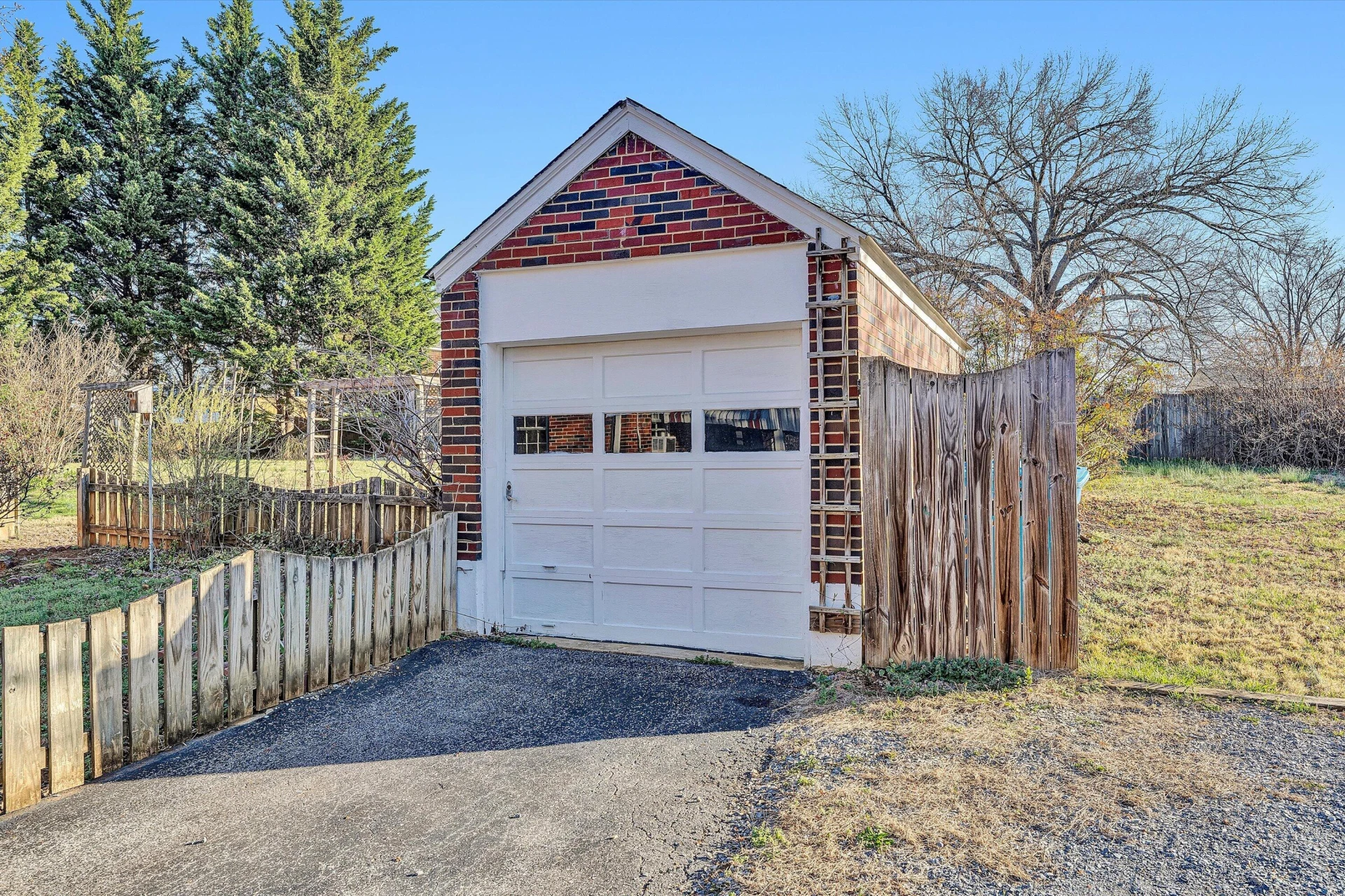 3339 Collingwood ST NE - Photo 33