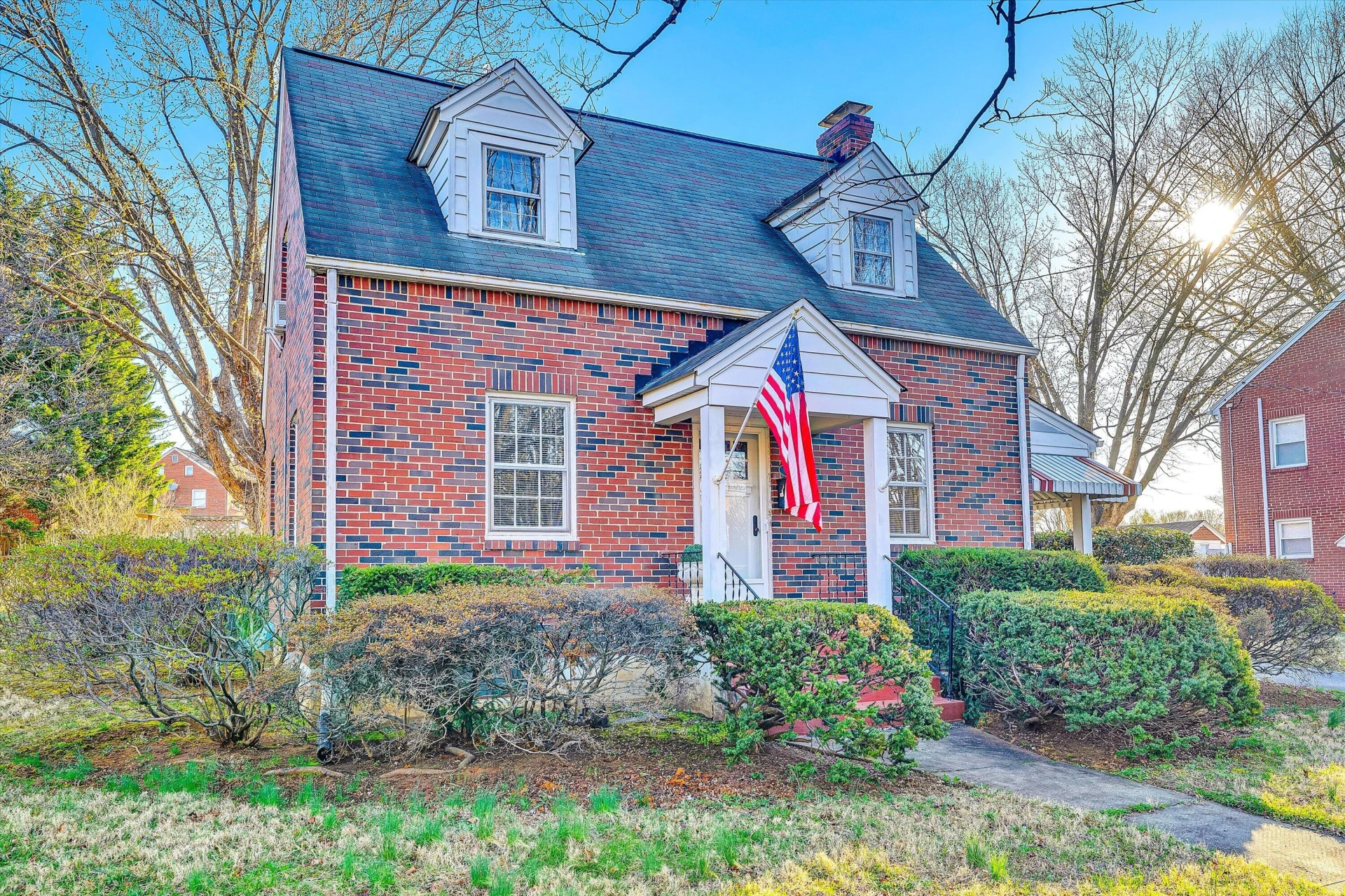 3339 Collingwood ST NE - Photo 4