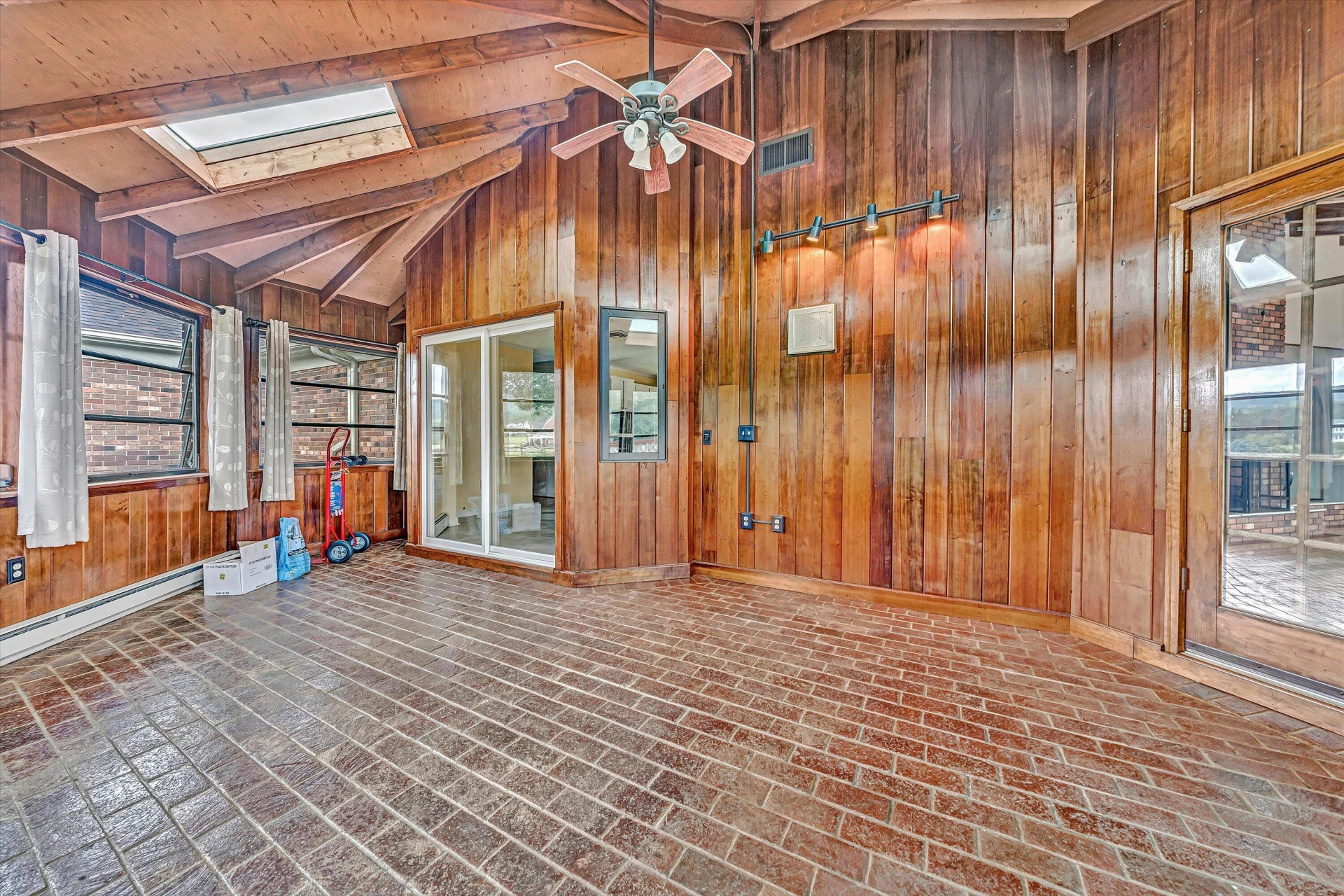270 Parkside LN - Photo 16