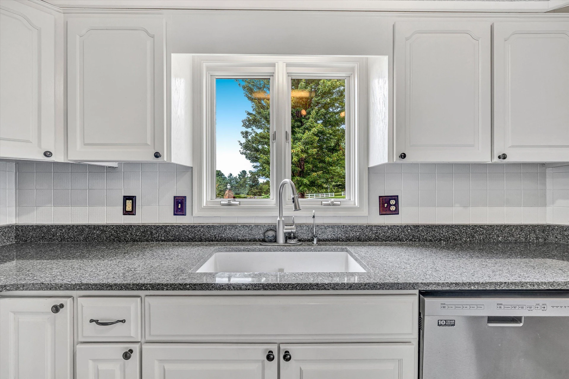 270 Parkside LN - Photo 20