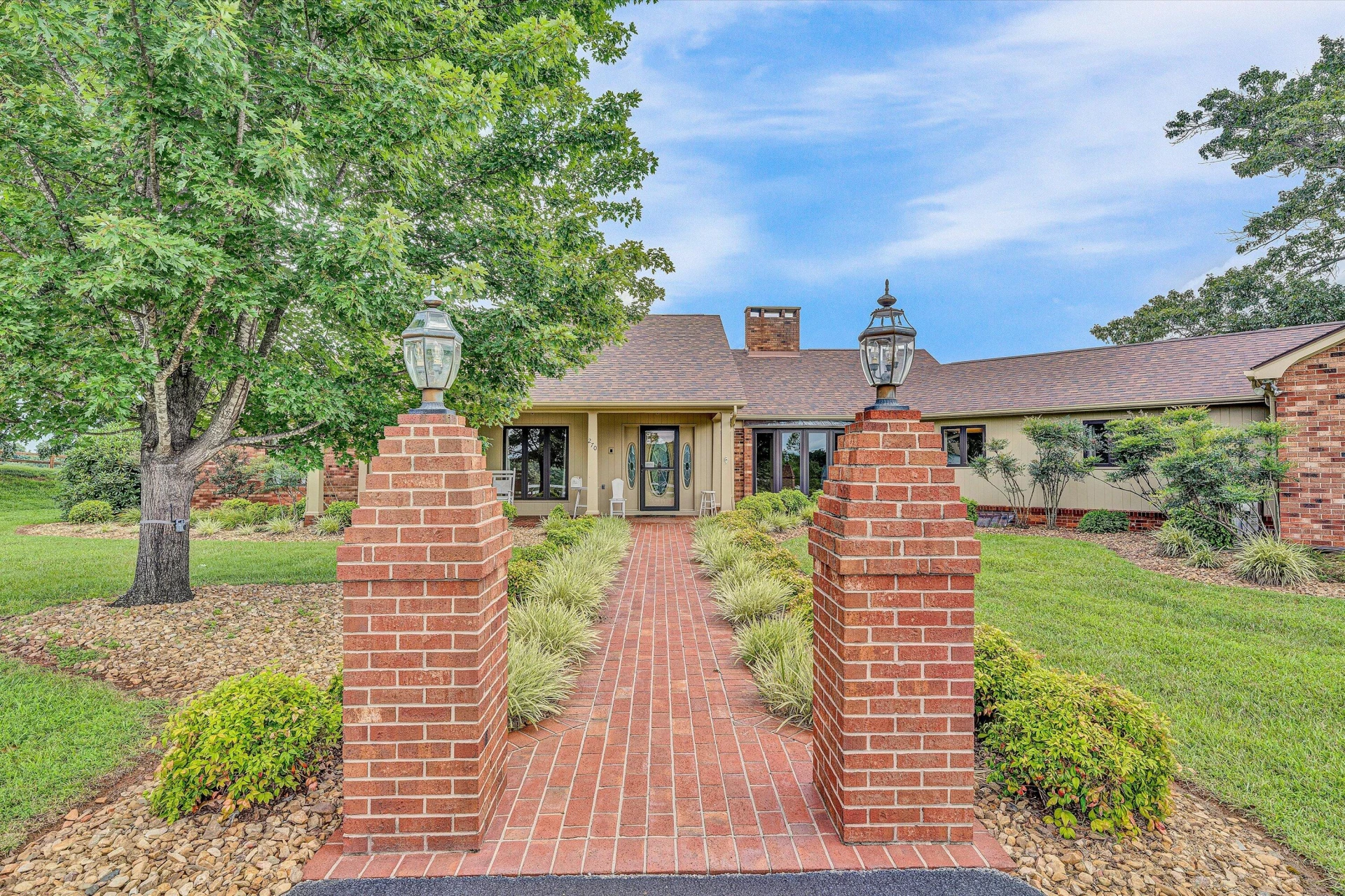 270 Parkside LN - Photo 3