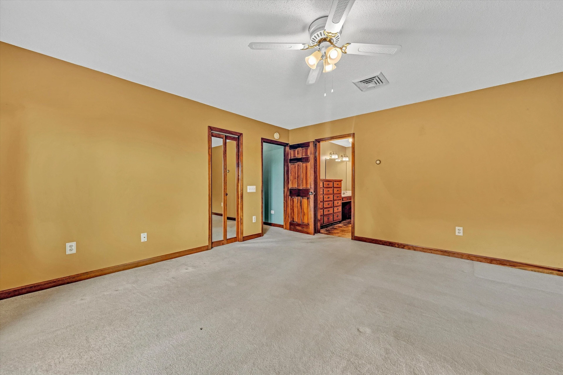 270 Parkside LN - Photo 37