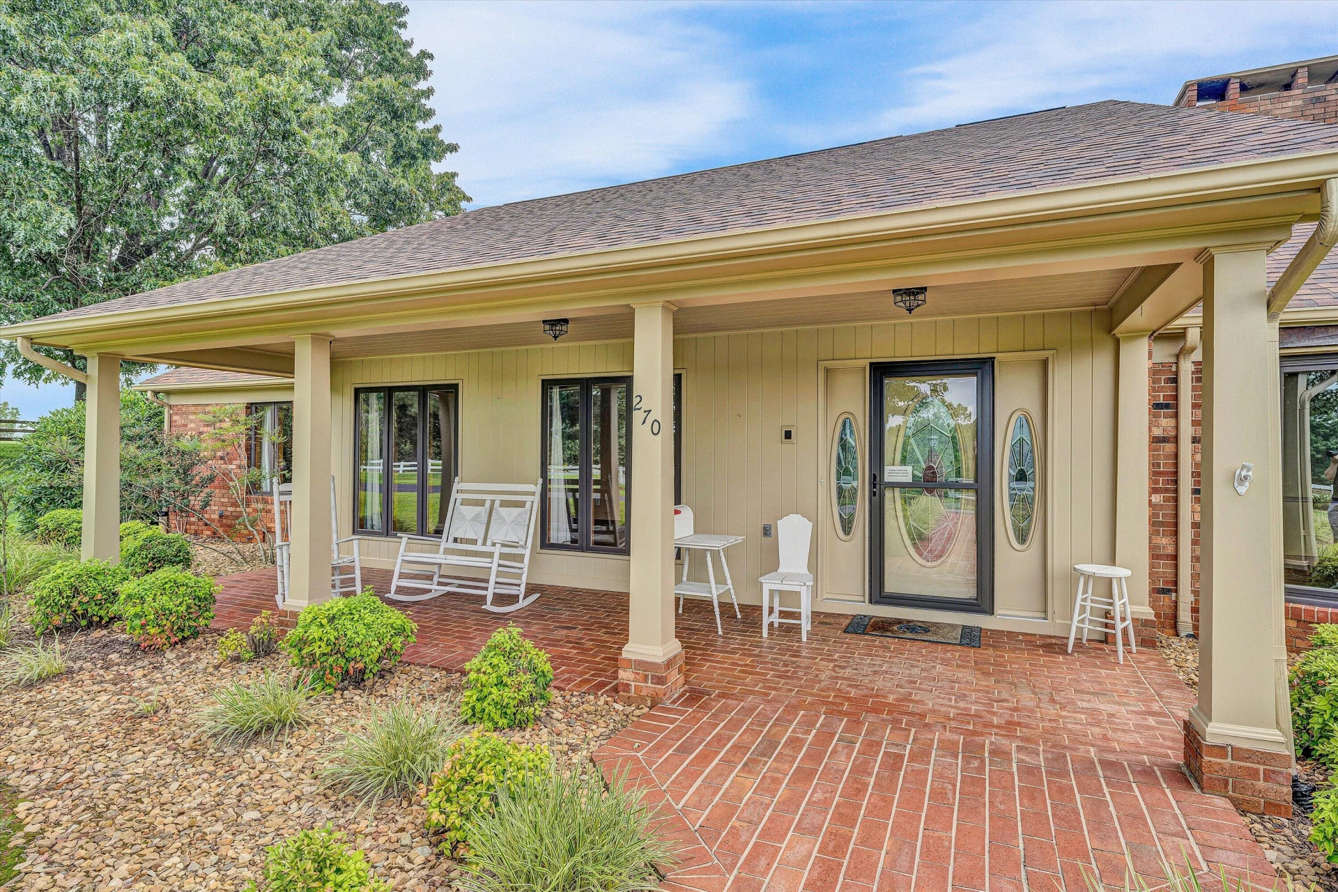 270 Parkside LN - Photo 4