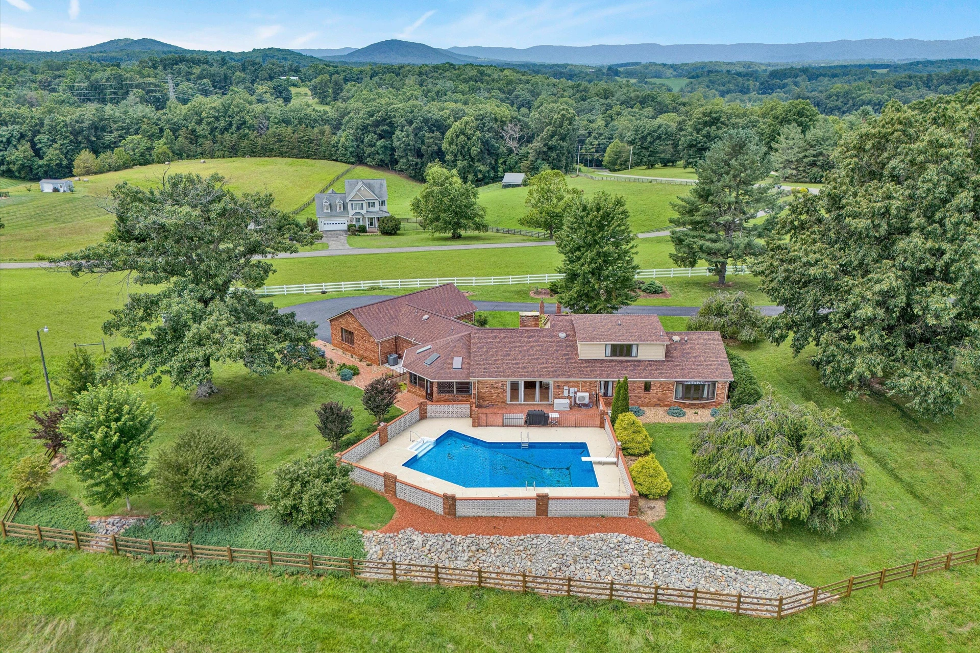 270 Parkside LN - Photo 47