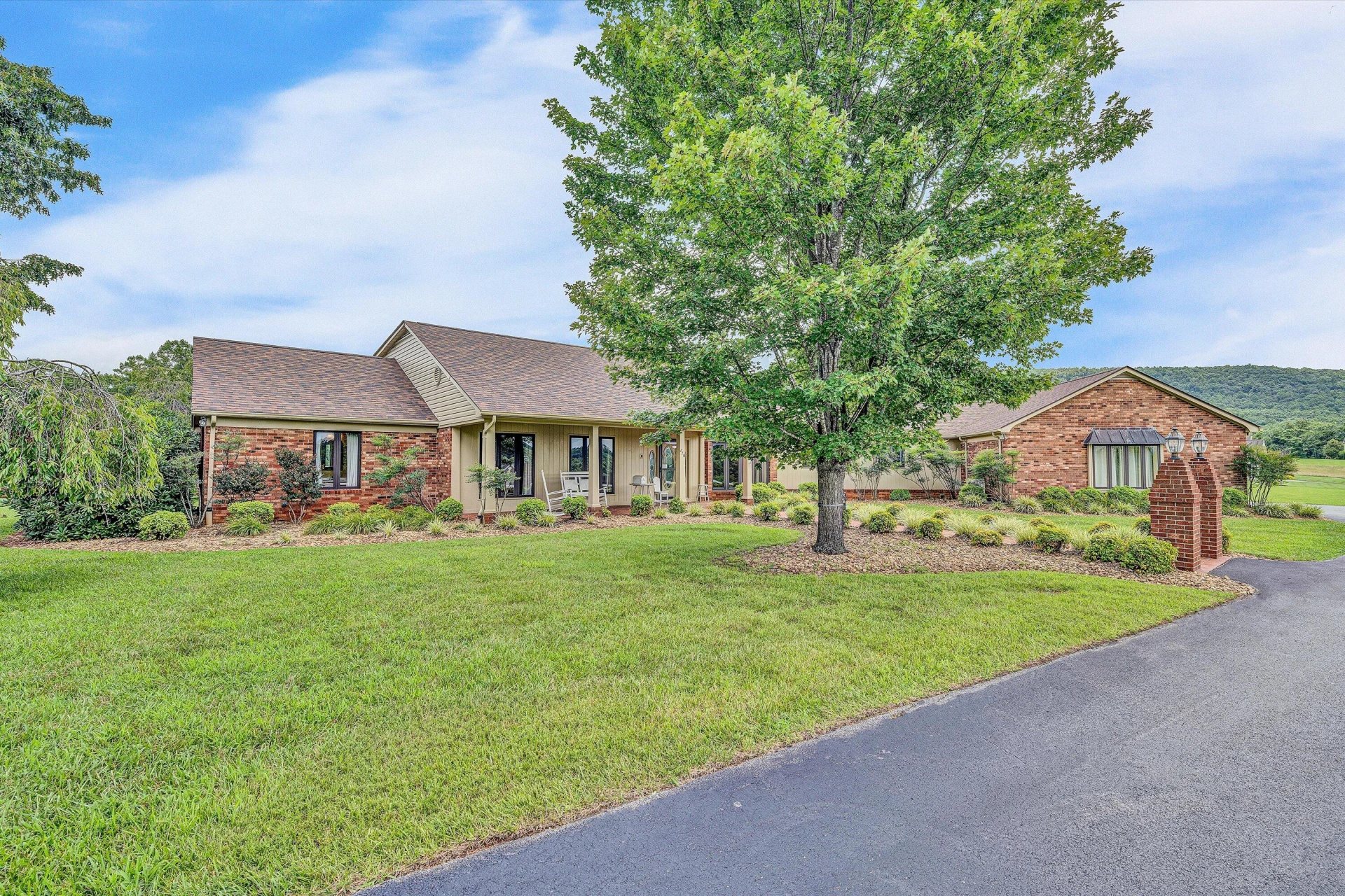 270 Parkside LN - Photo 53
