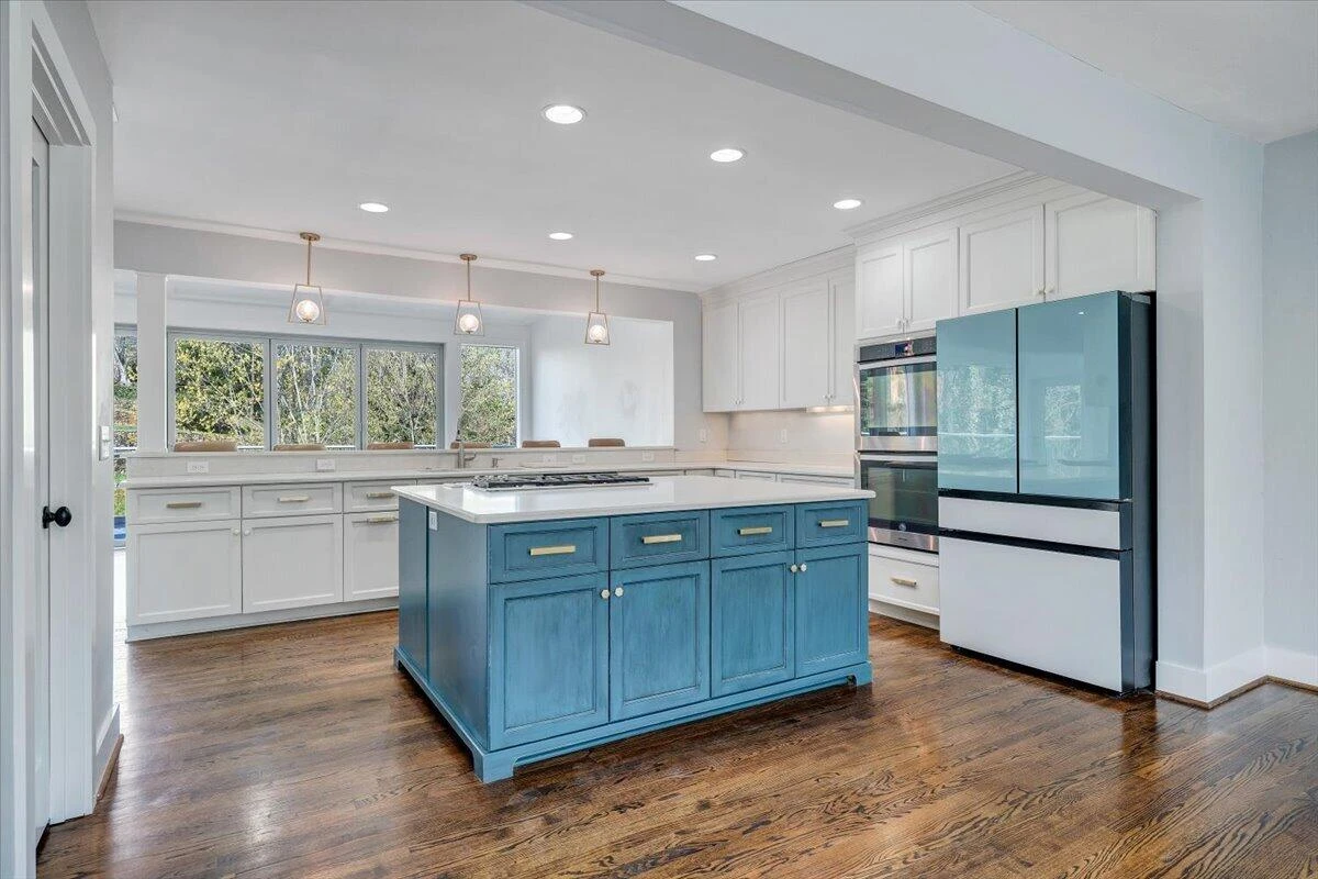 3101 Maywood RD SW - Photo 16