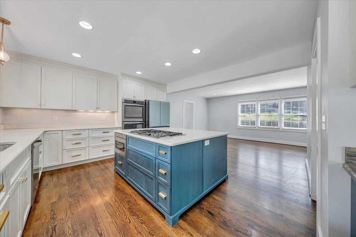 3101 Maywood RD SW - Photo 18