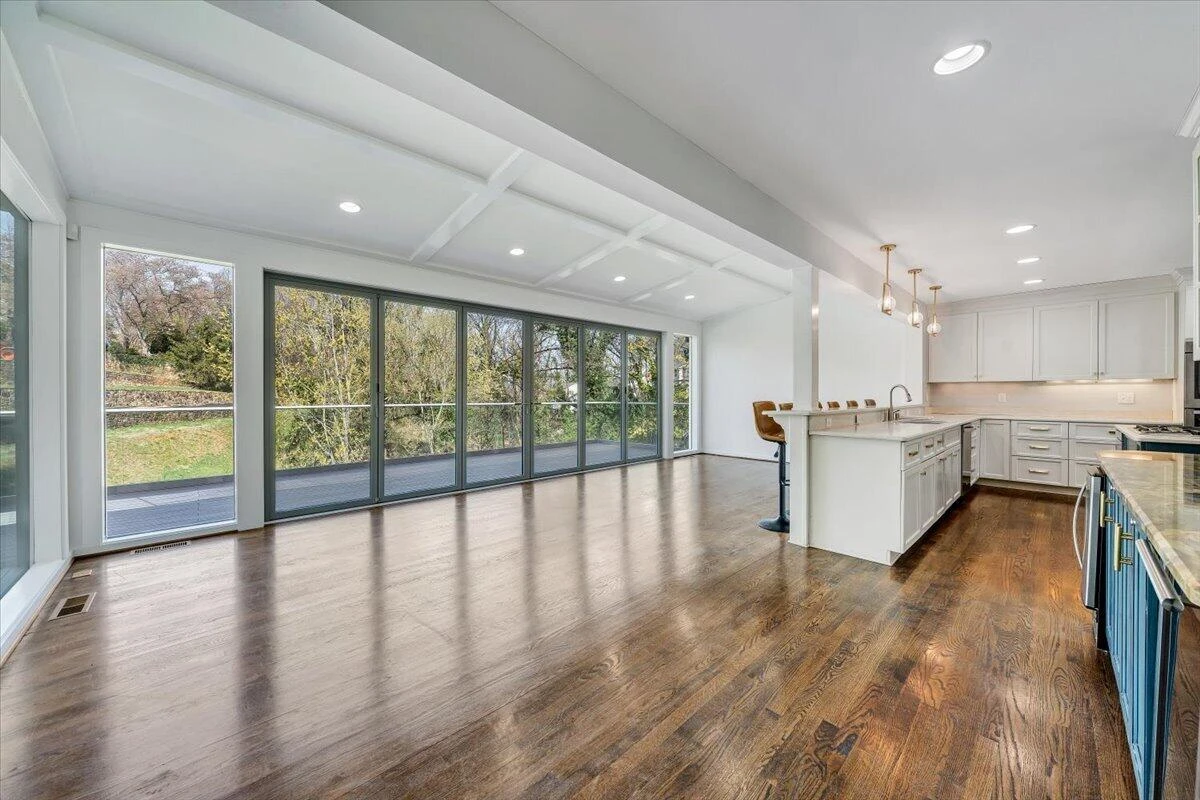 3101 Maywood RD SW - Photo 24