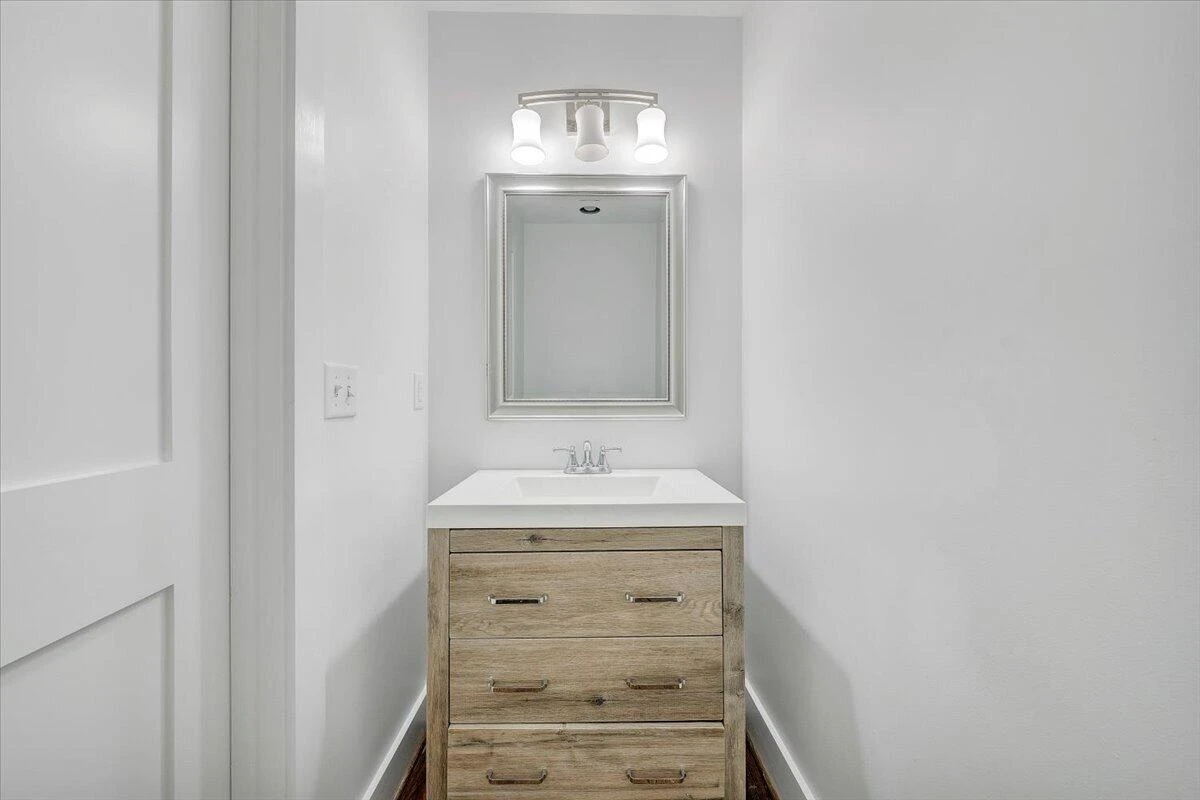 3101 Maywood RD SW - Photo 36