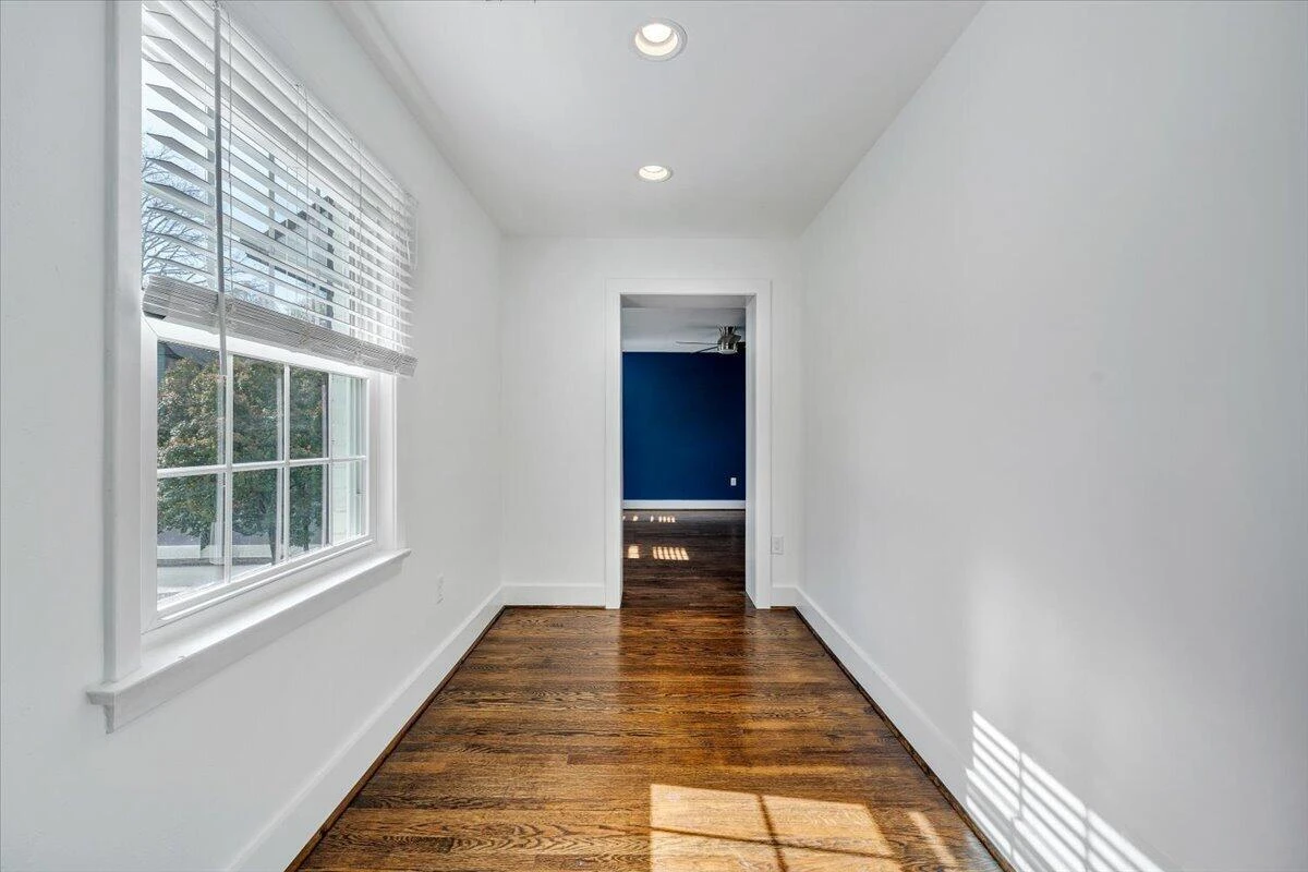 3101 Maywood RD SW - Photo 38