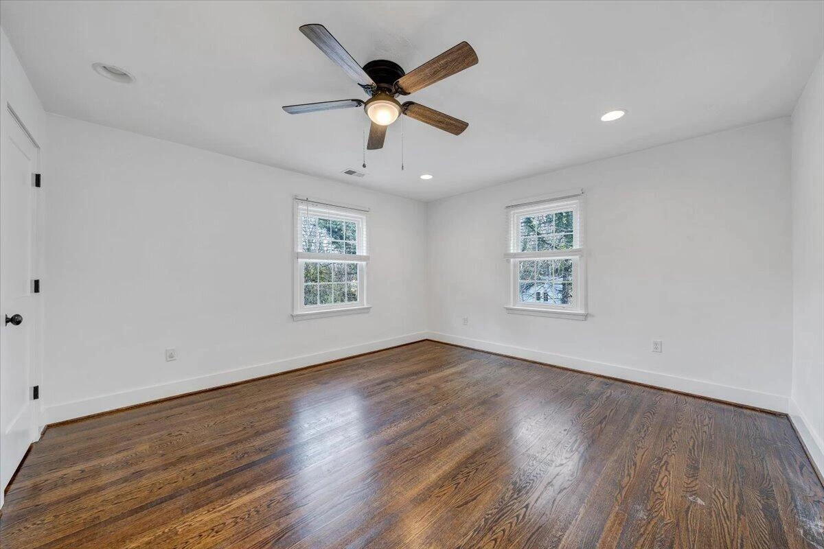 3101 Maywood RD SW - Photo 52
