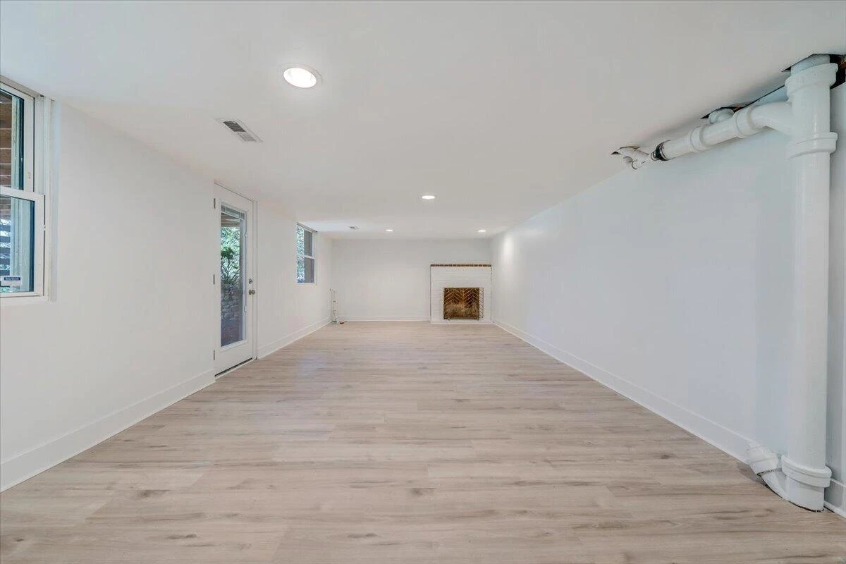 3101 Maywood RD SW - Photo 53