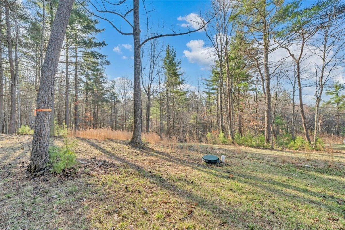 738 Jerry LN NE - Photo 20