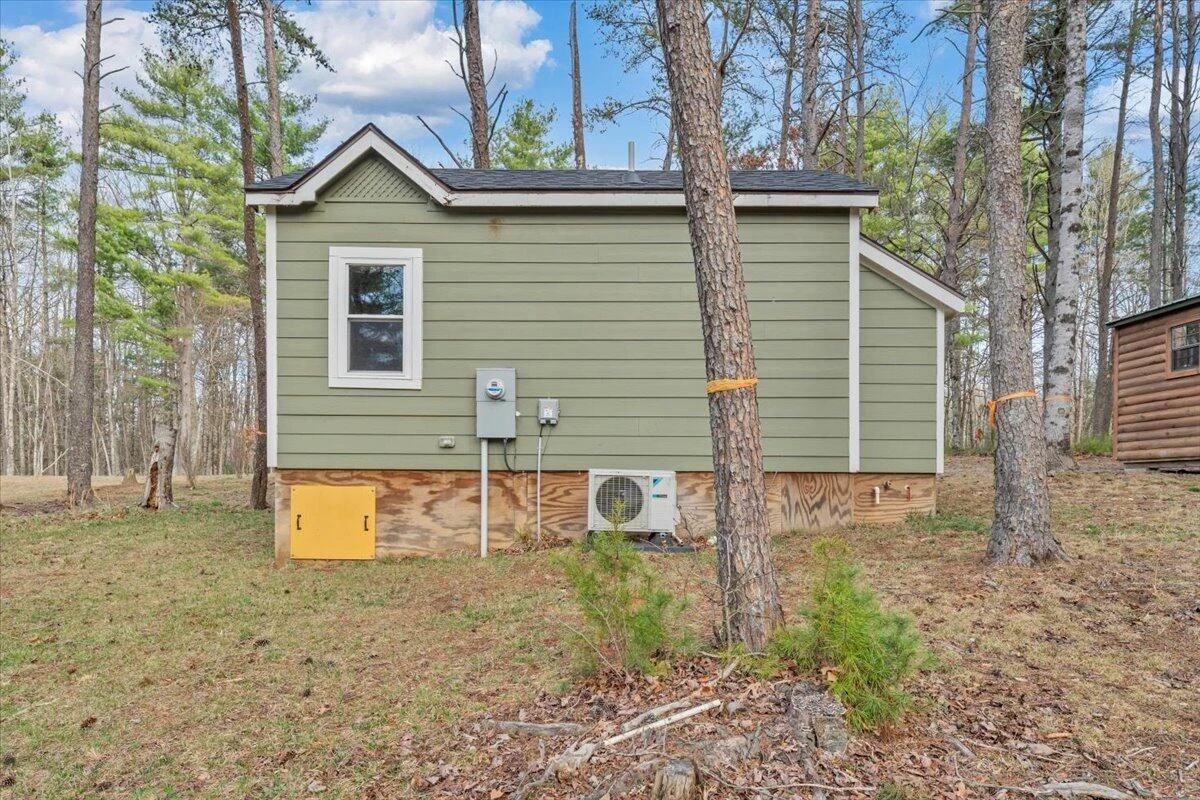 738 Jerry LN NE - Photo 25
