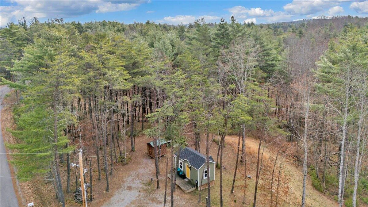 738 Jerry LN NE - Photo 43