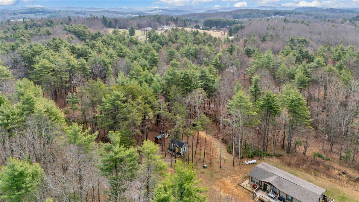 738 Jerry LN NE - Photo 44