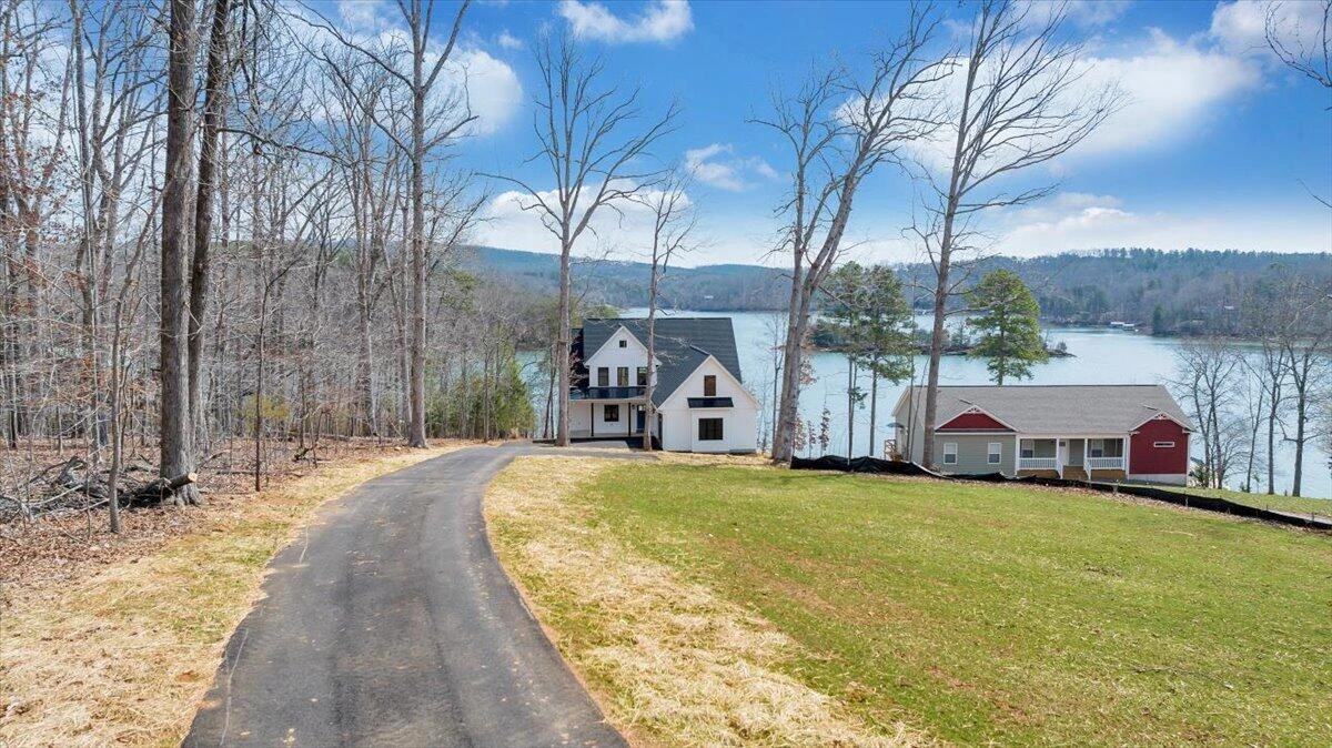 1216 Runaway Bay RD - Photo 100