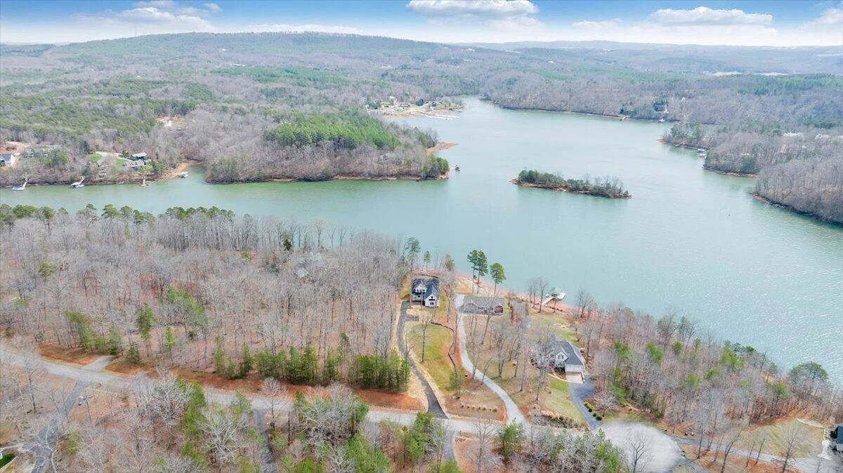 1216 Runaway Bay RD - Photo 102