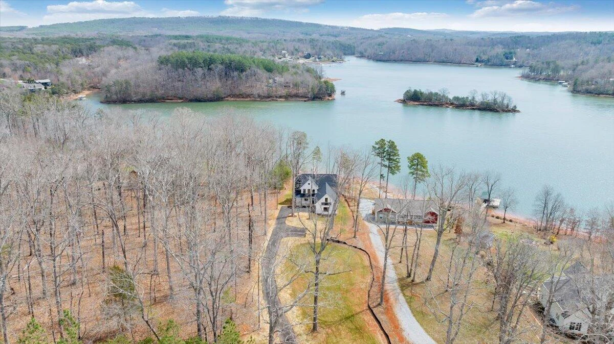 1216 Runaway Bay RD - Photo 105