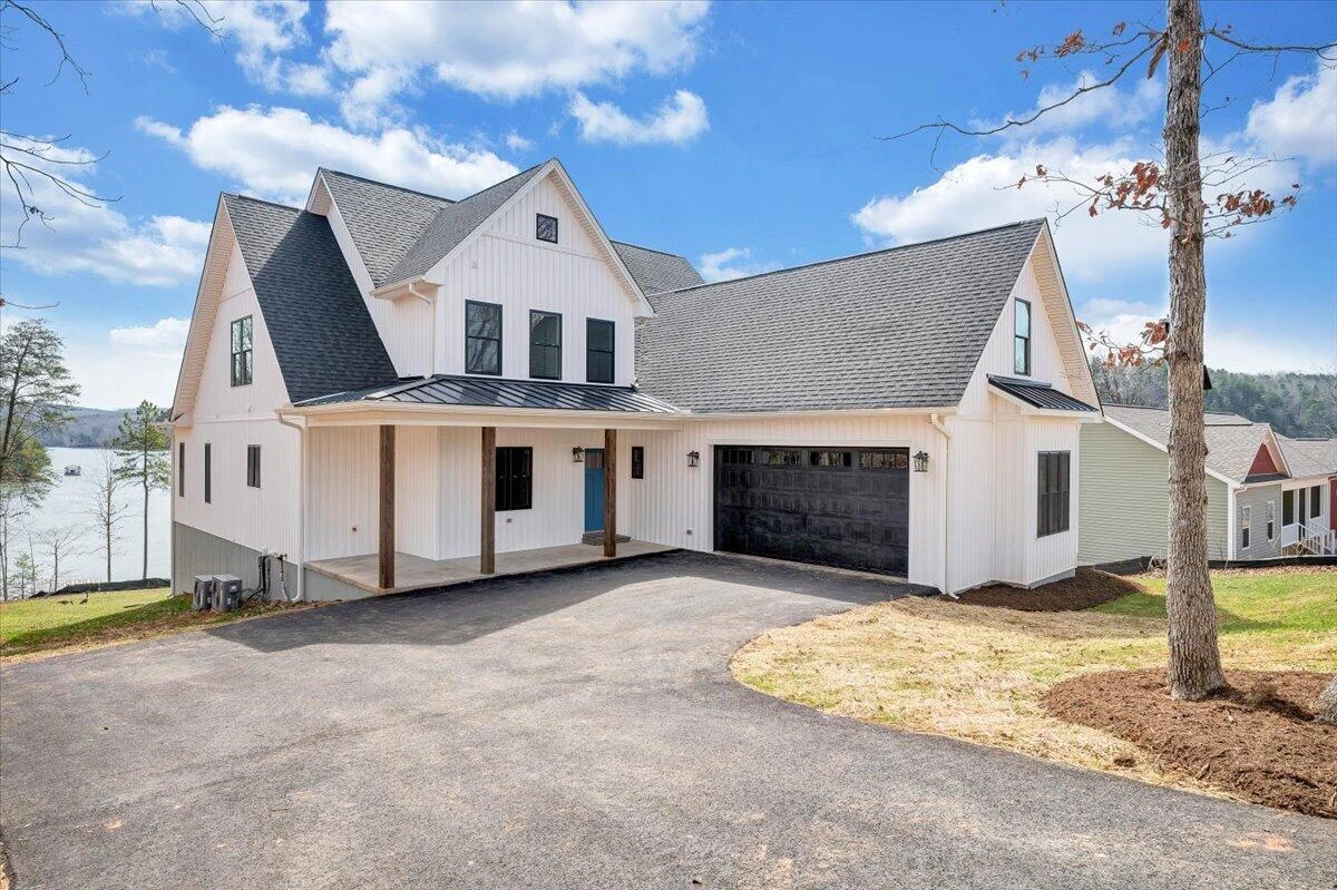 1216 Runaway Bay RD - Photo 5