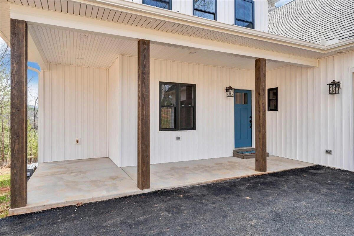 1216 Runaway Bay RD - Photo 6