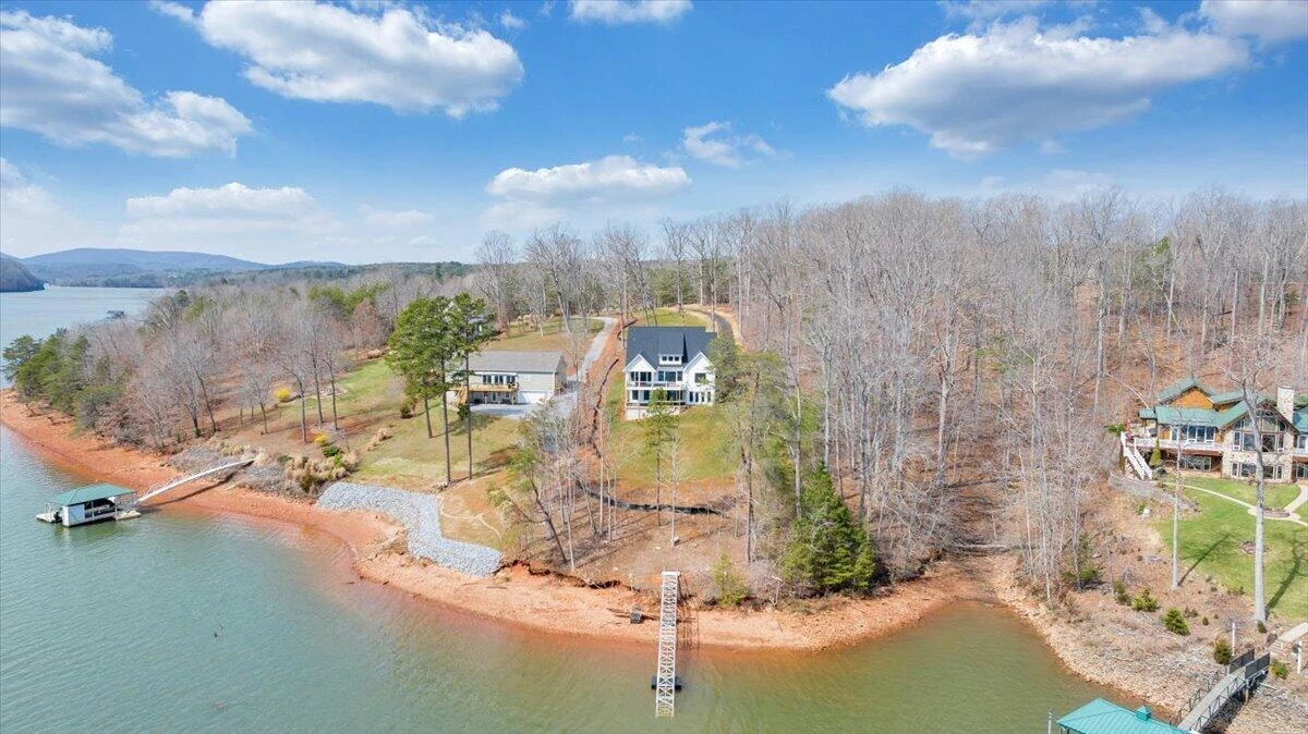 1216 Runaway Bay RD - Photo 83