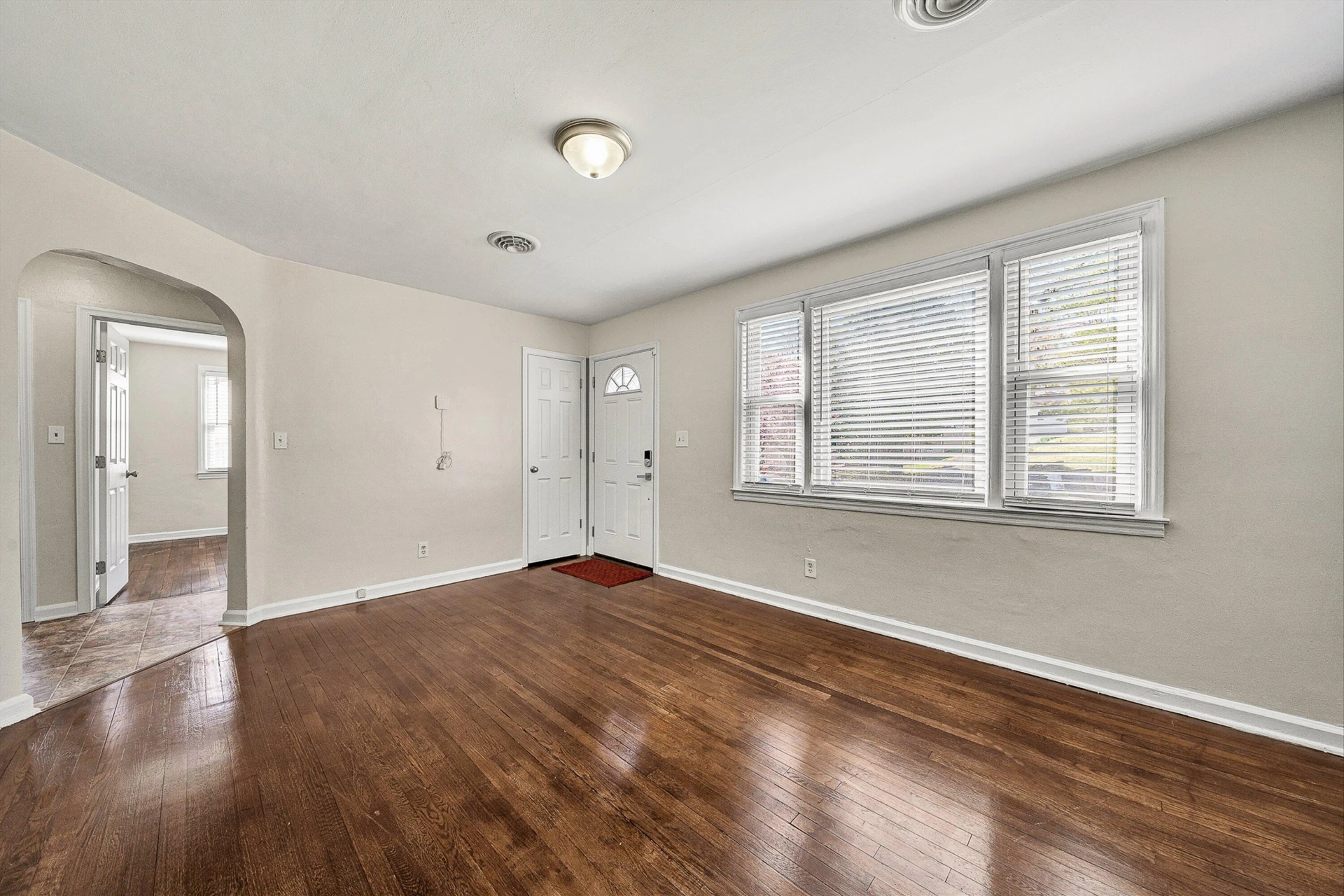 2705 Forest Hill AVE NW - Photo 4