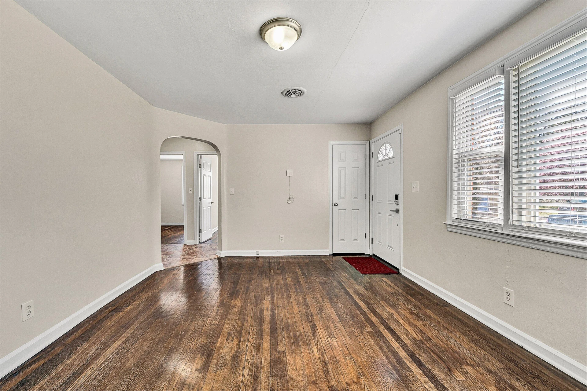 2705 Forest Hill AVE NW - Photo 5
