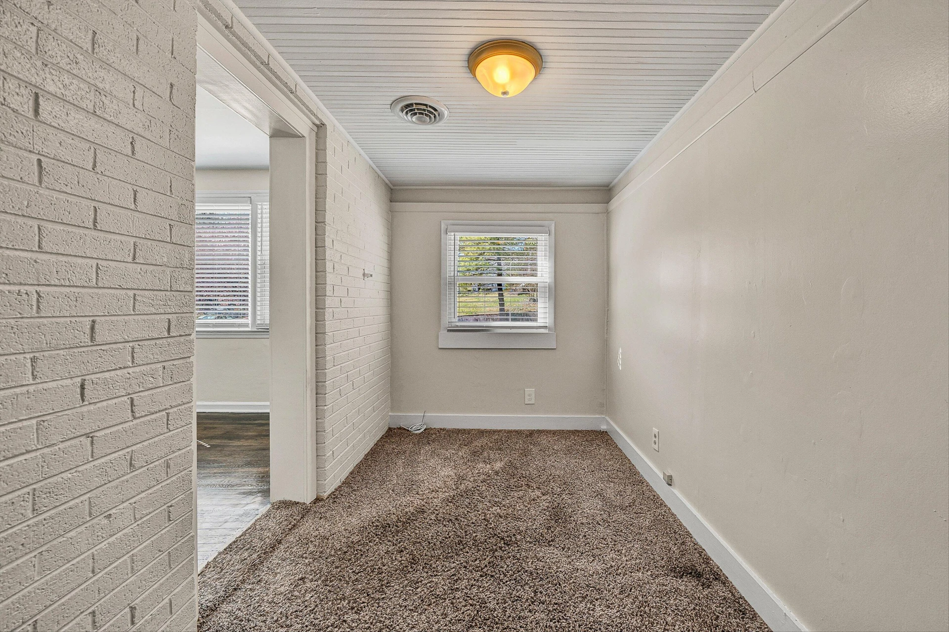 2705 Forest Hill AVE NW - Photo 7
