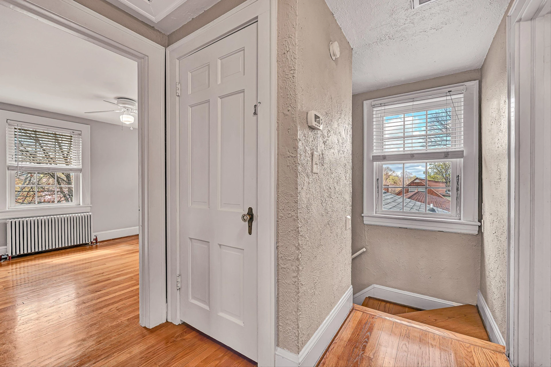 2405 Windsor AVE SW - Photo 18
