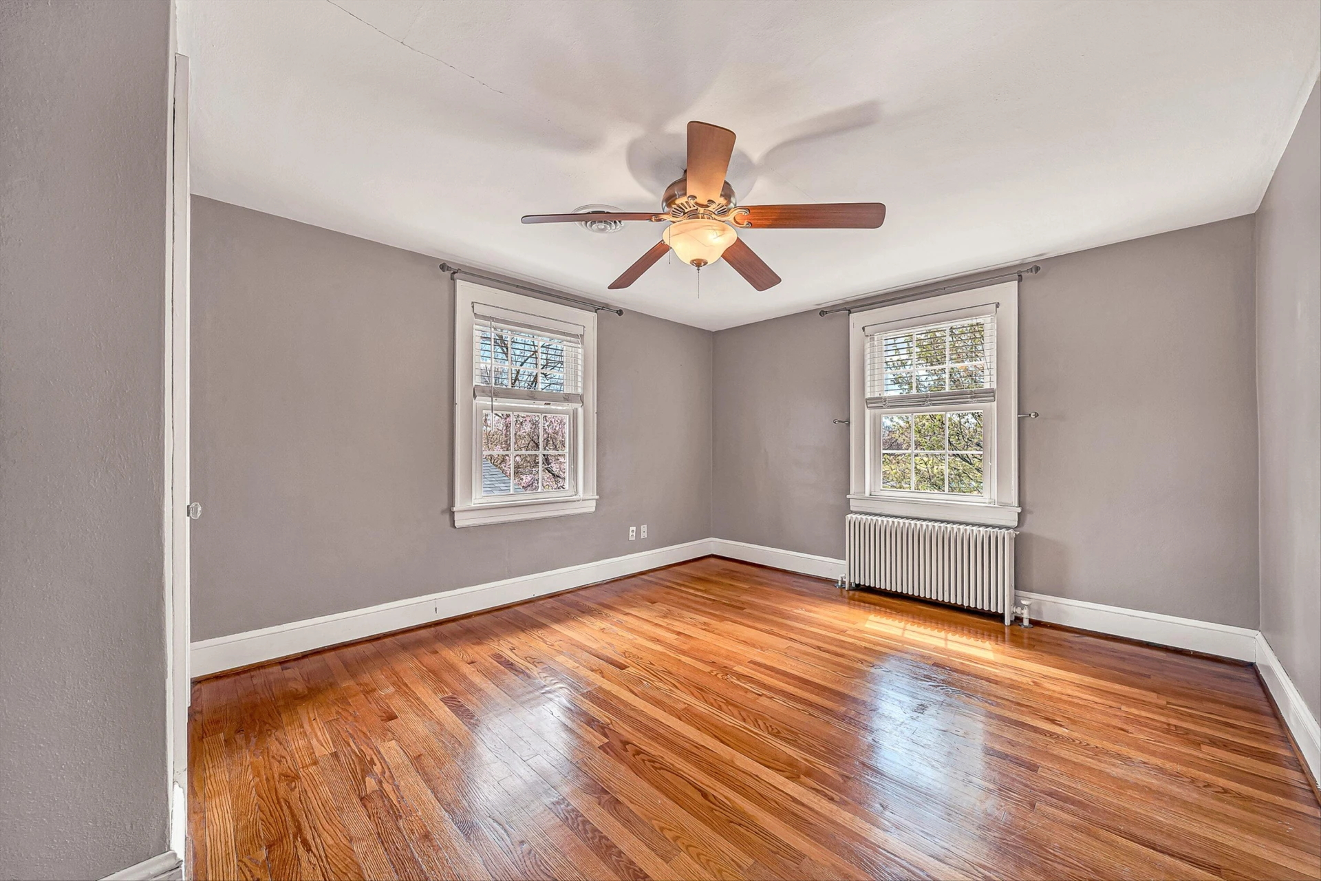 2405 Windsor AVE SW - Photo 23