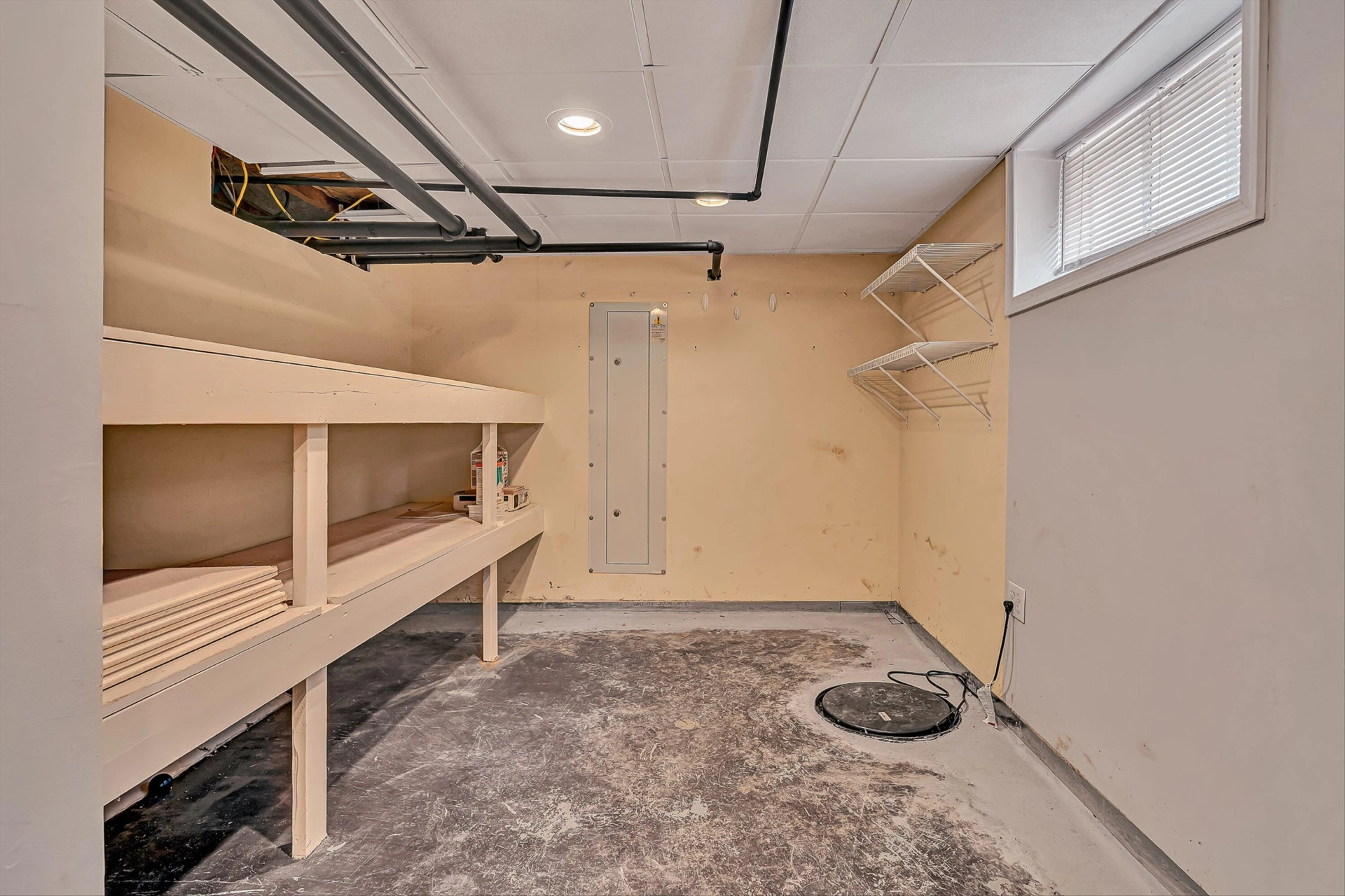 2405 Windsor AVE SW - Photo 29
