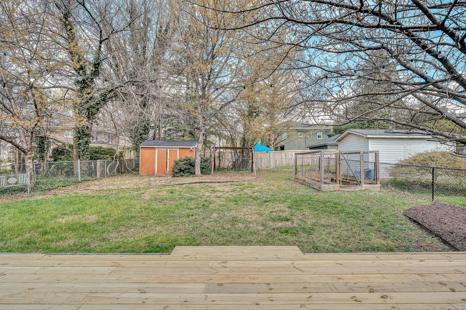 2405 Windsor AVE SW - Photo 31