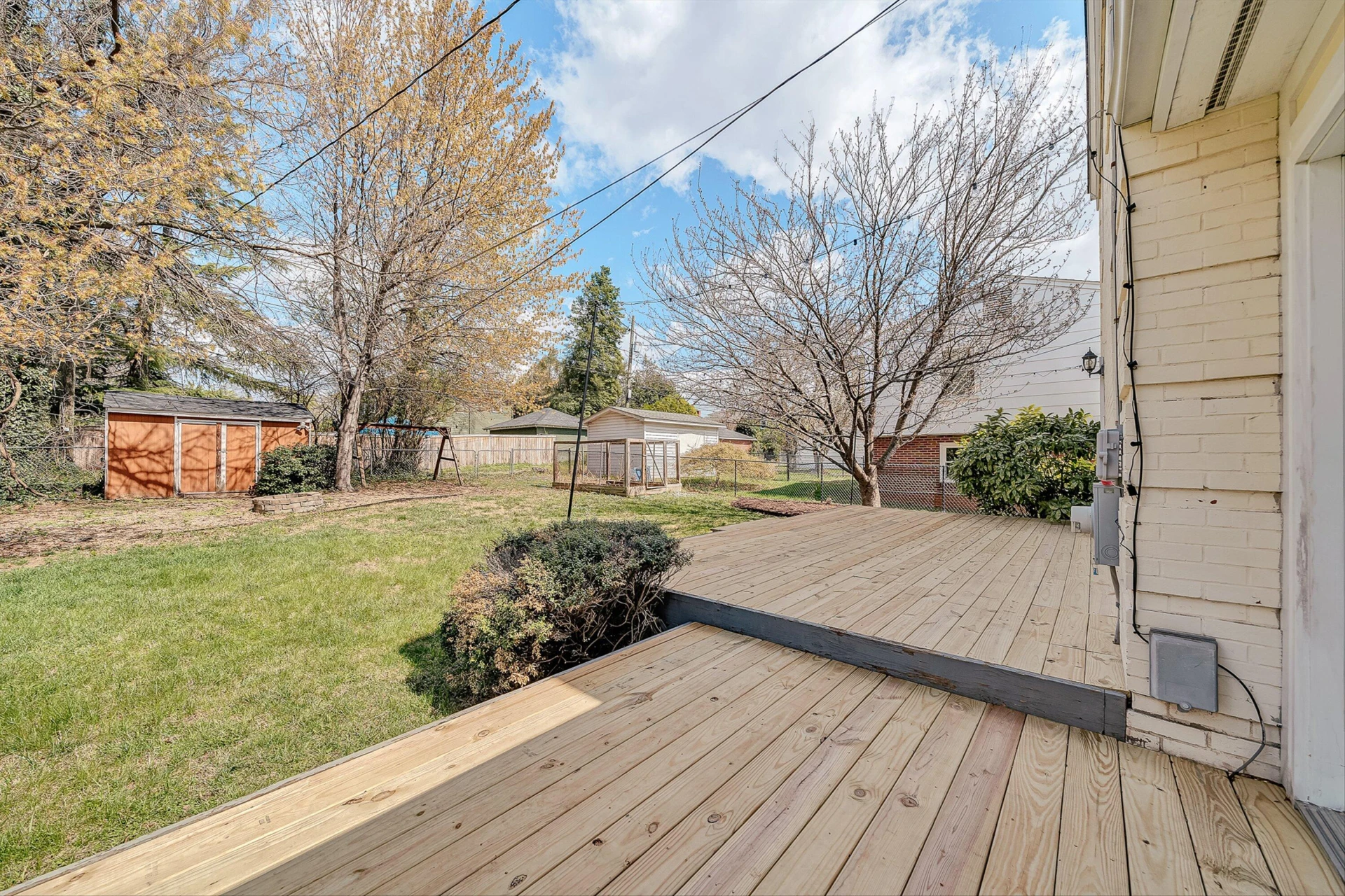 2405 Windsor AVE SW - Photo 32