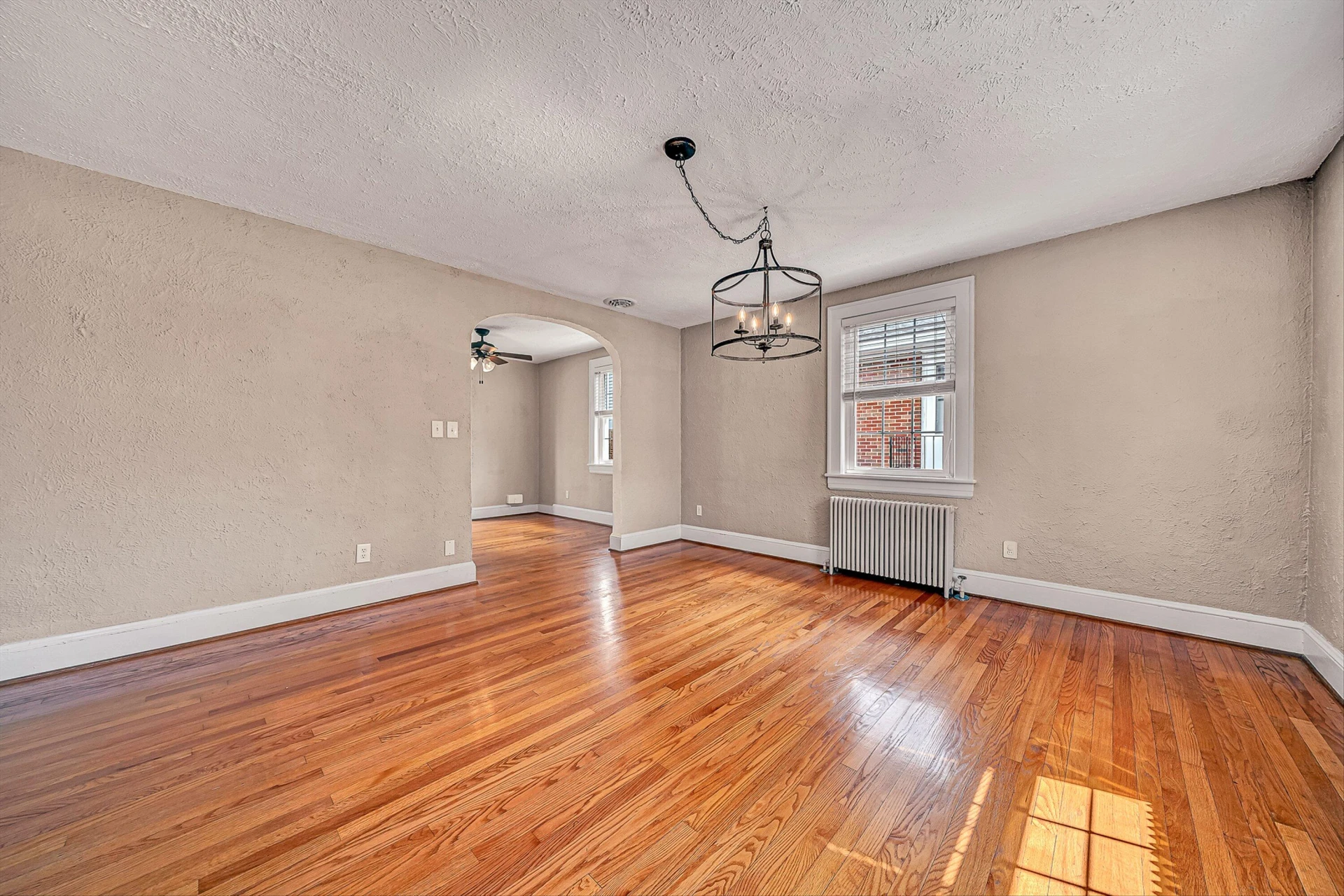 2405 Windsor AVE SW - Photo 7