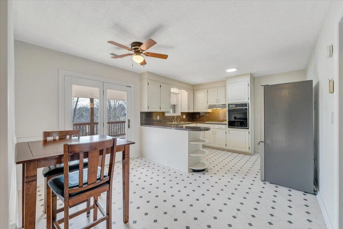 1525 Bandy Mill RD - Photo 10