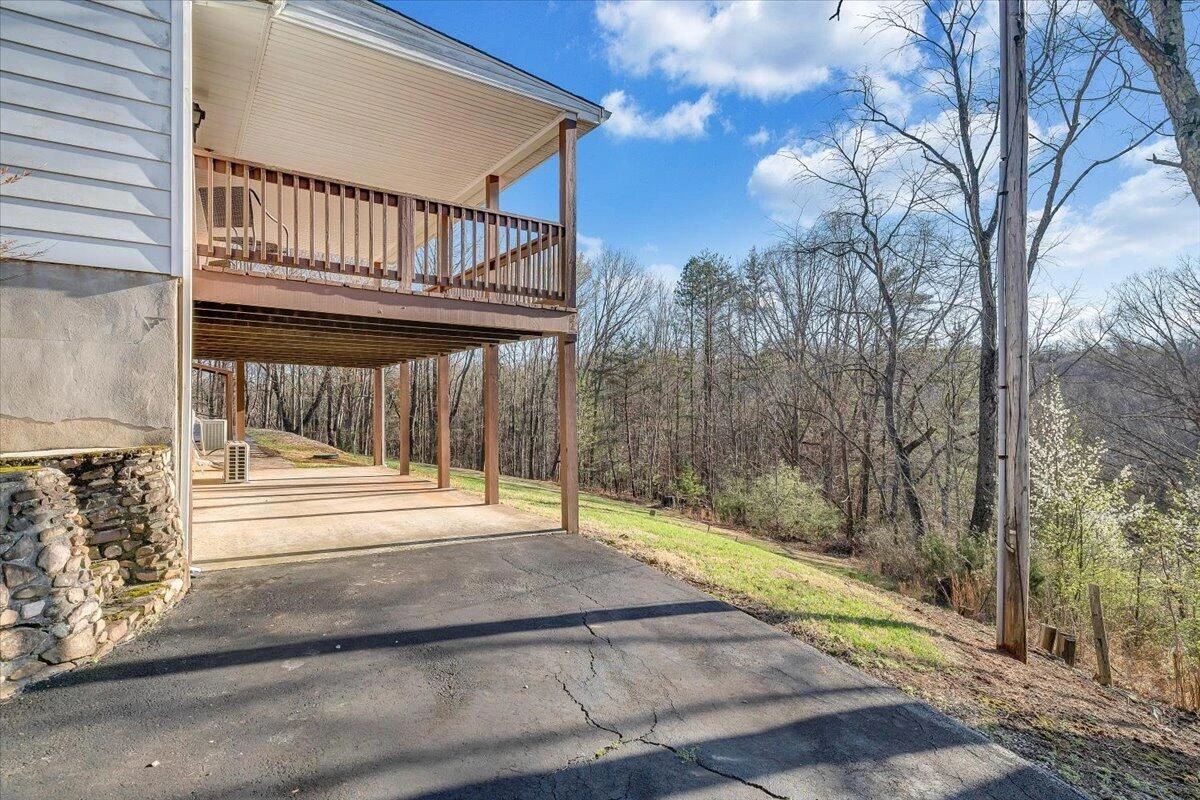1525 Bandy Mill RD - Photo 32