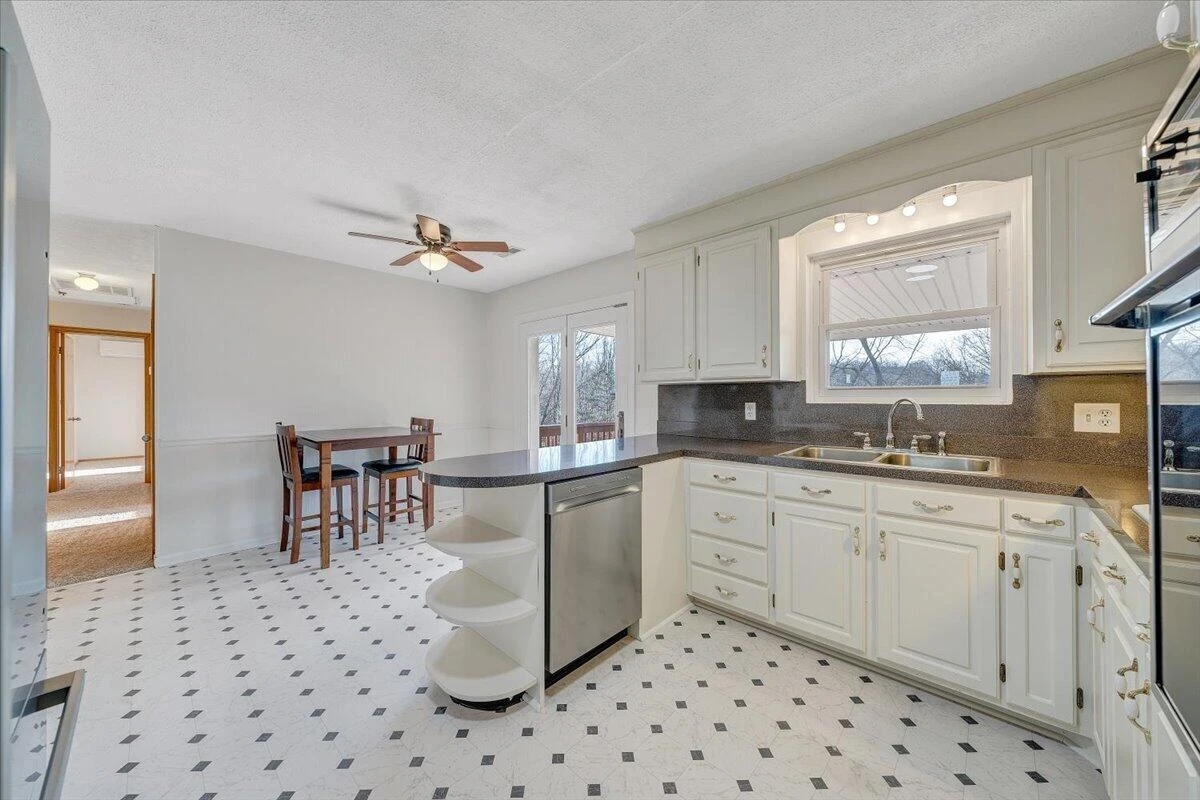 1525 Bandy Mill RD - Photo 9