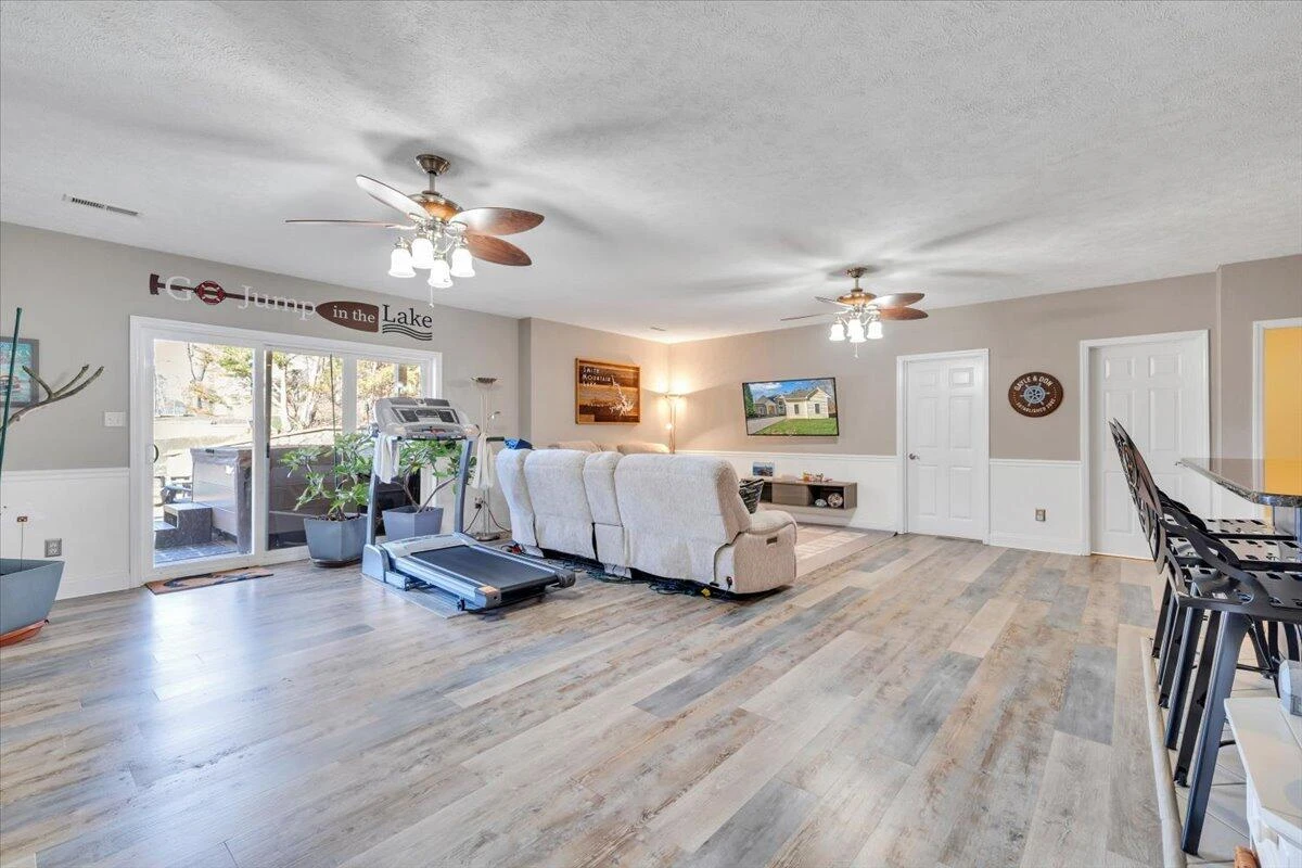 1892 Morewood RD - Photo 50