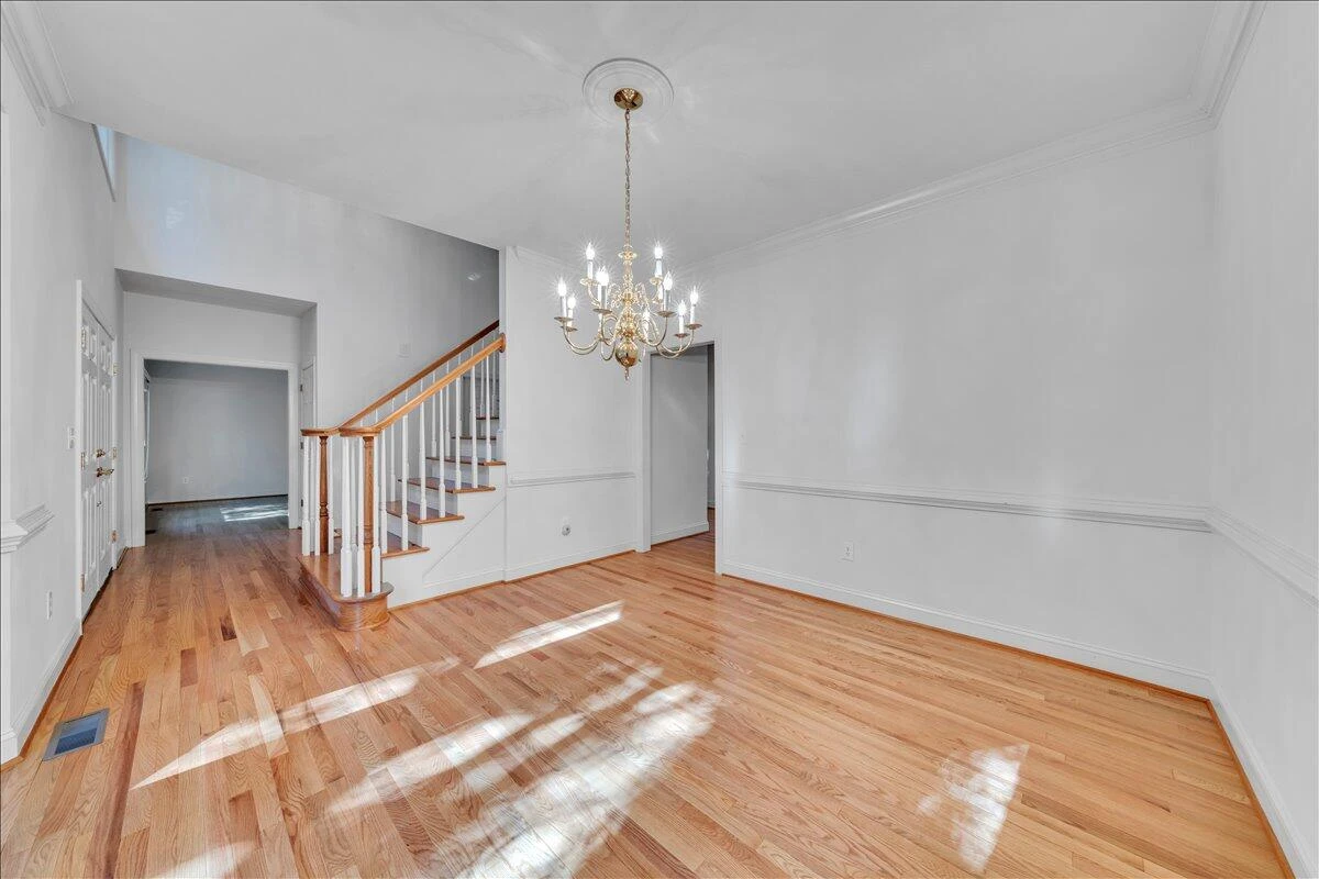 6787 Hidden Woods DR - Photo 11